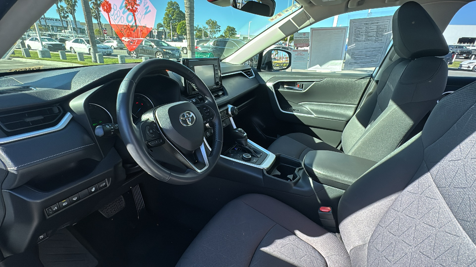 2021 Toyota RAV4 Hybrid XLE 13