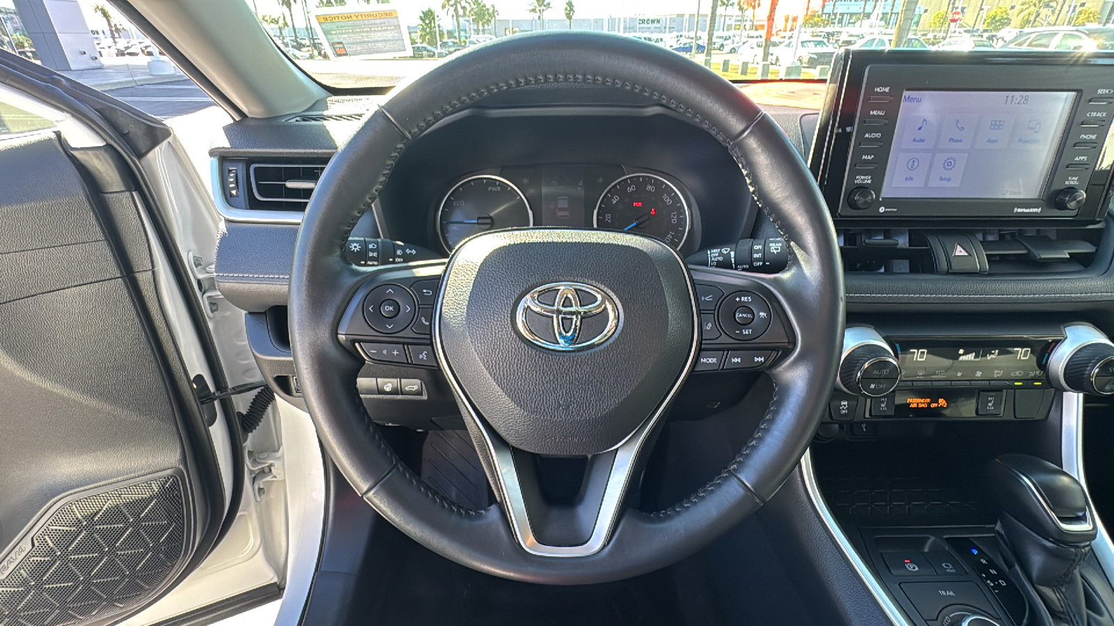 2021 Toyota RAV4 Hybrid XLE 16