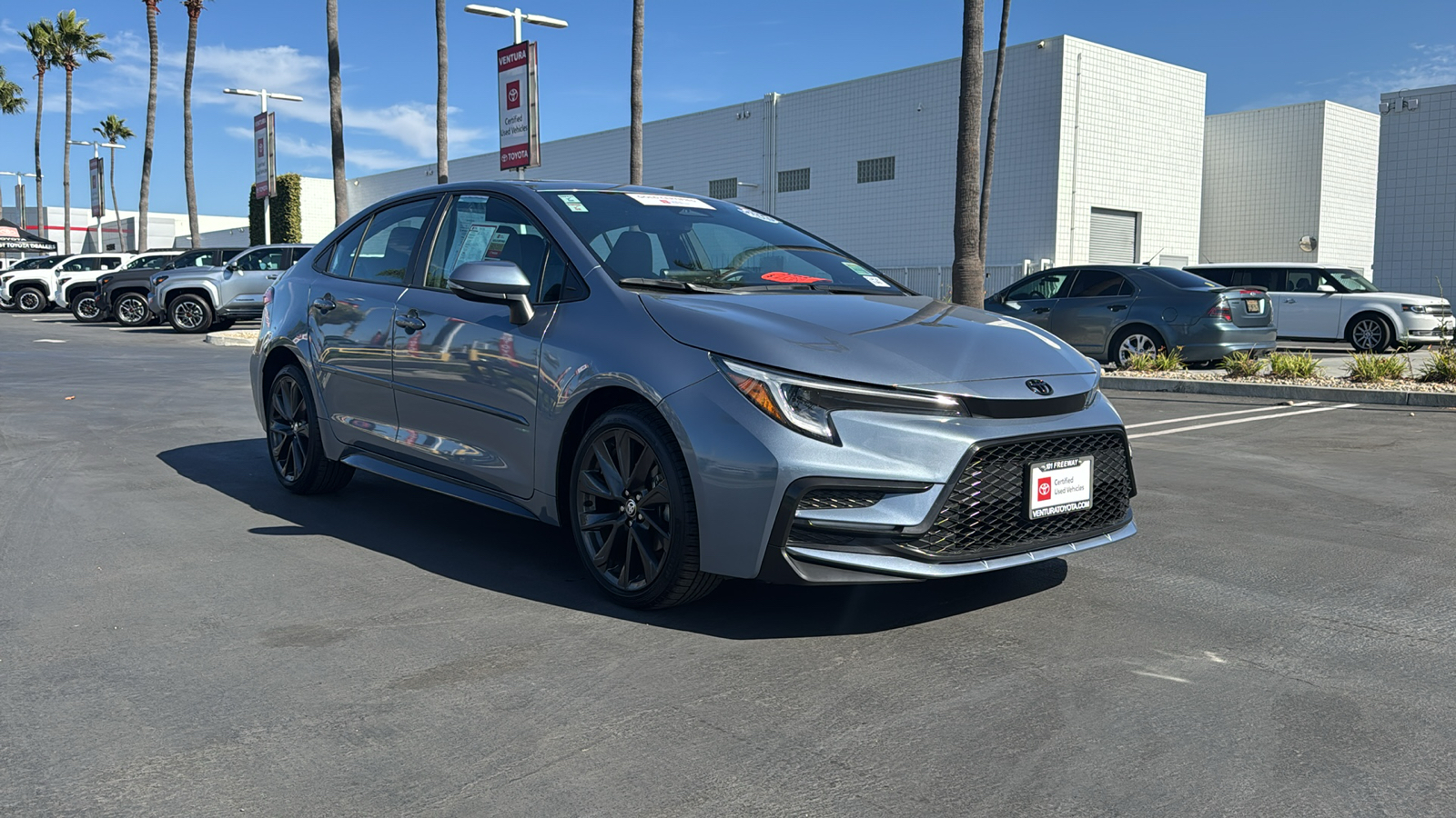 2023 Toyota Corolla SE 1