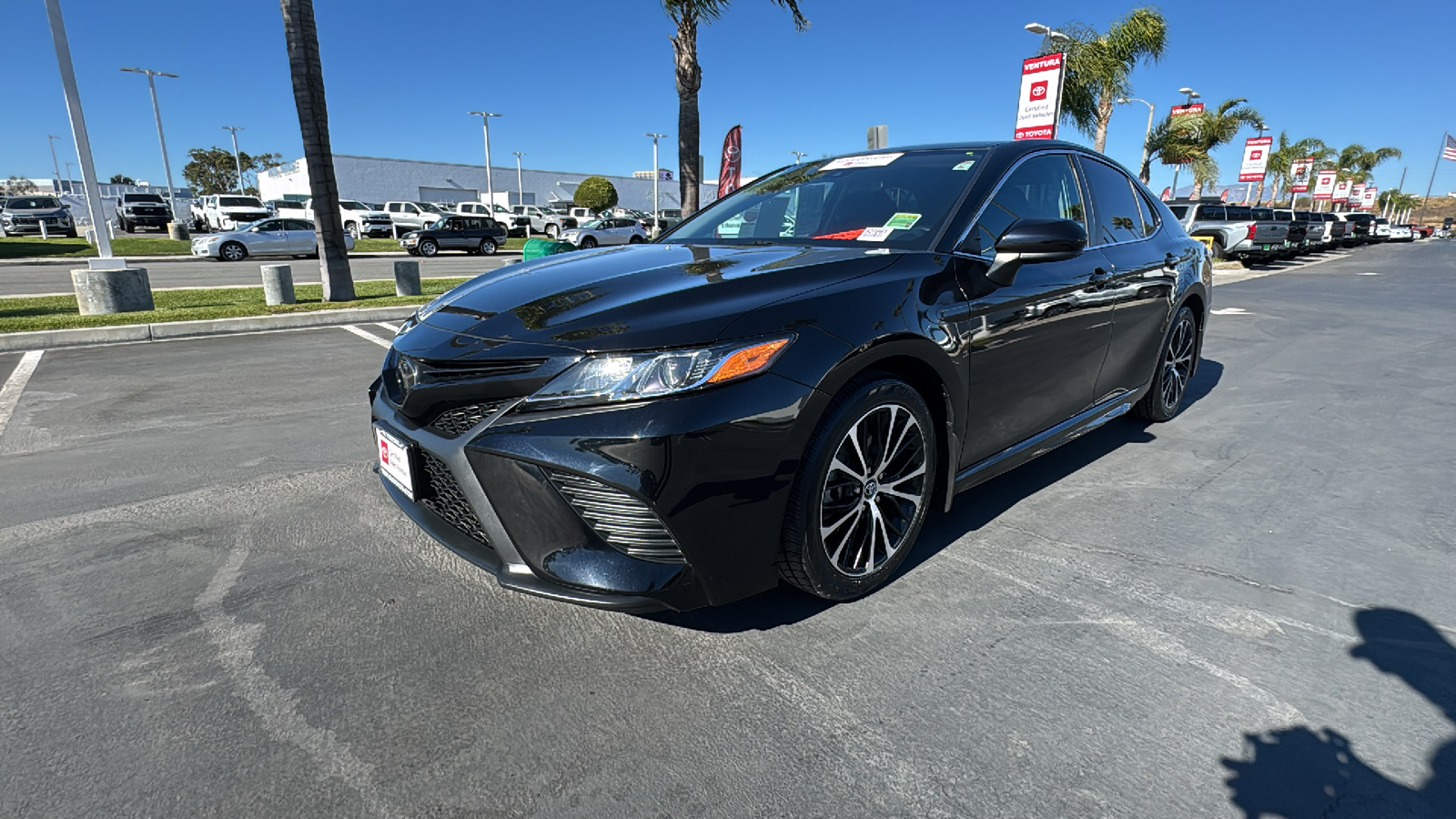 2020 Toyota Camry SE 7