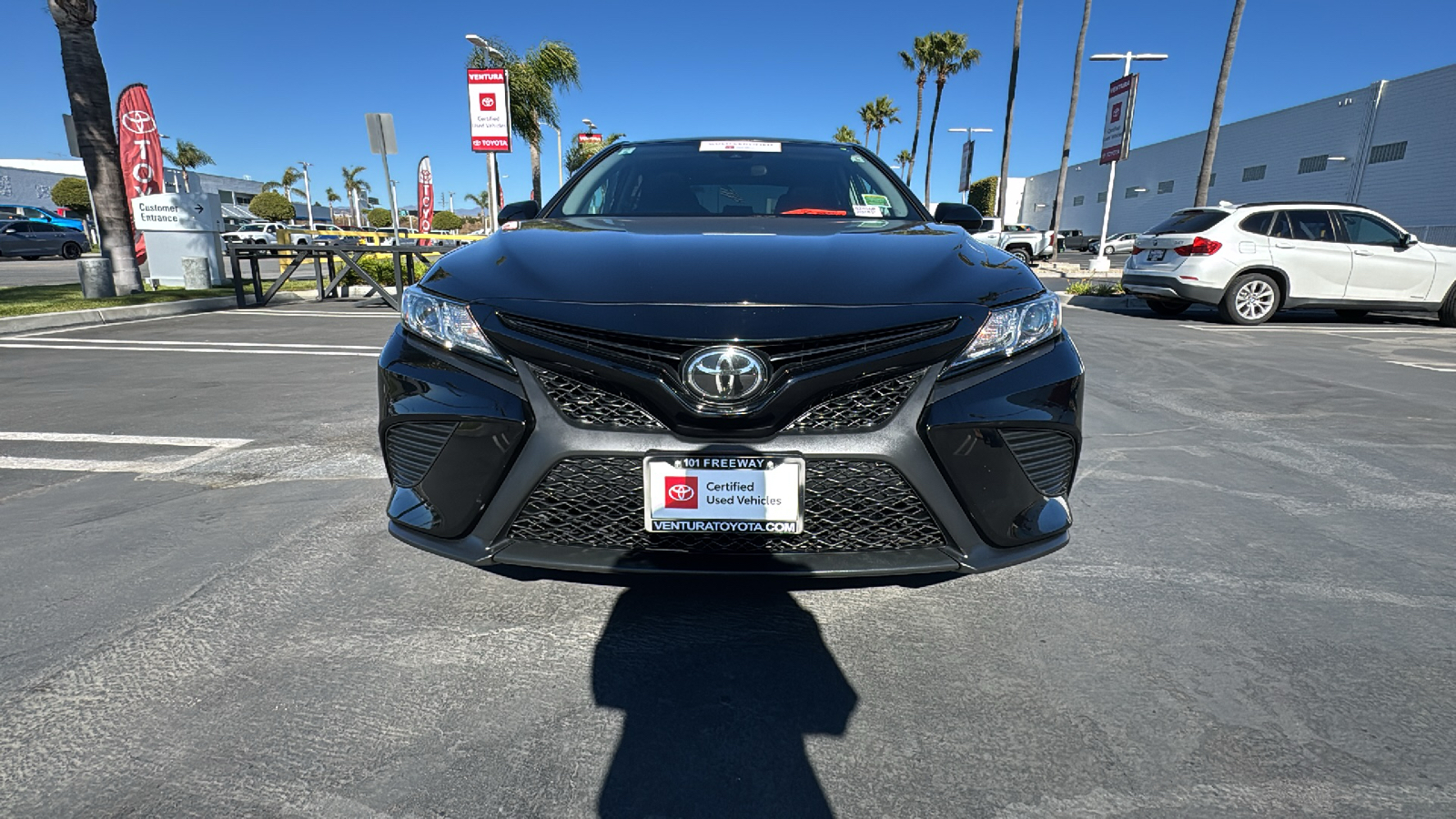 2020 Toyota Camry SE 8