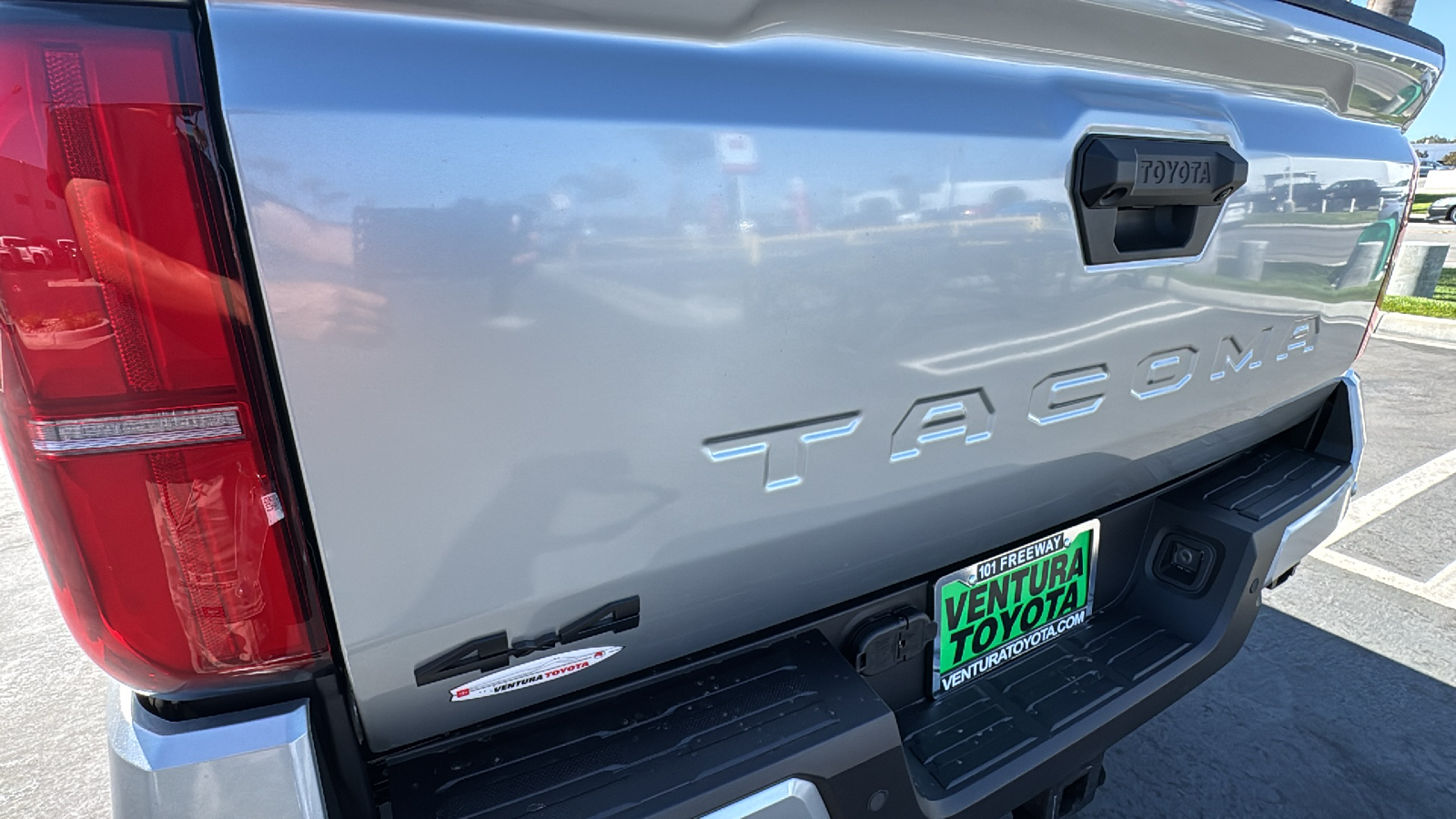 2024 Toyota Tacoma TRD Sport Double Cab 6 Bed AT 26