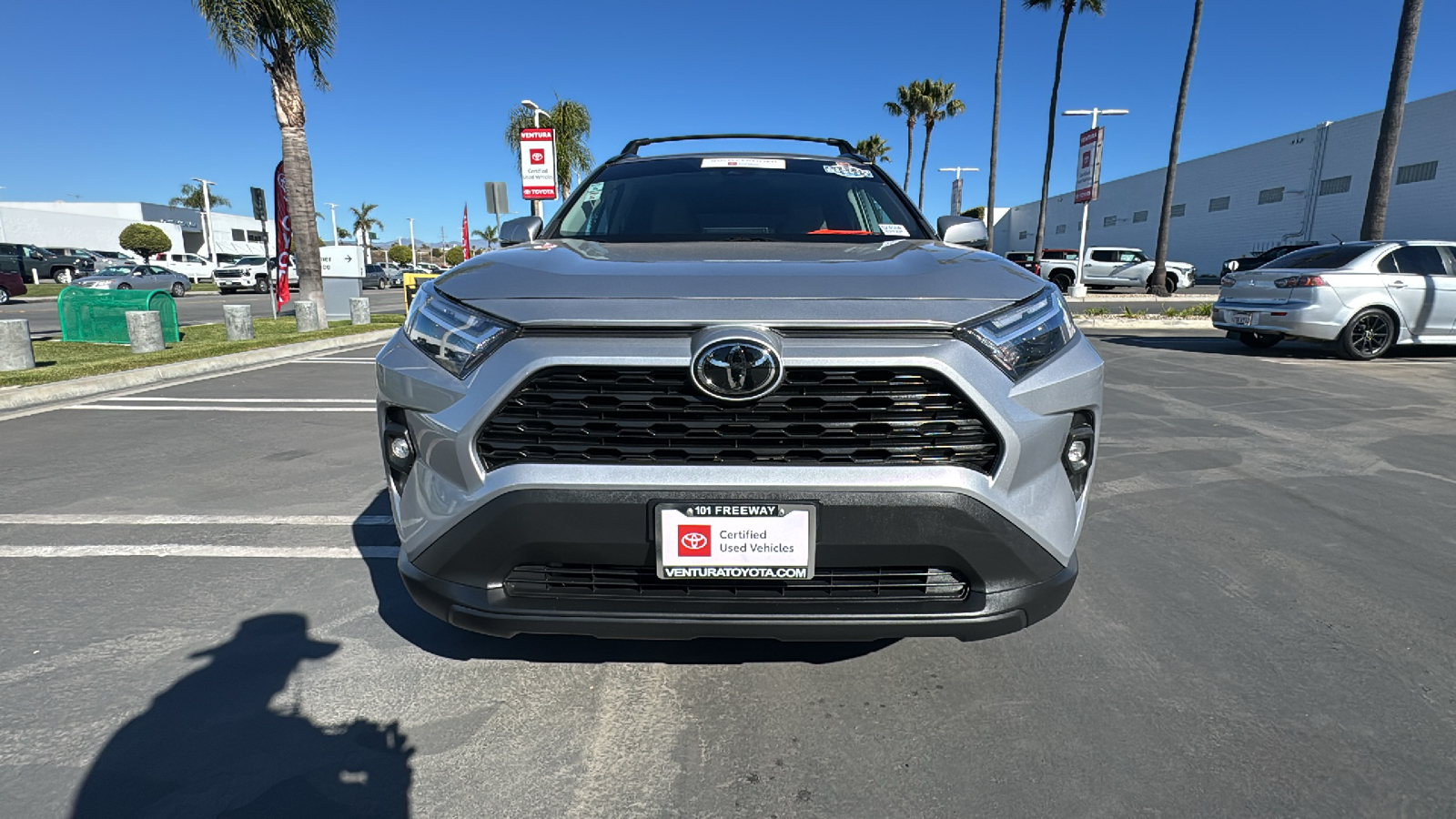 2022 Toyota RAV4 XLE Premium 8