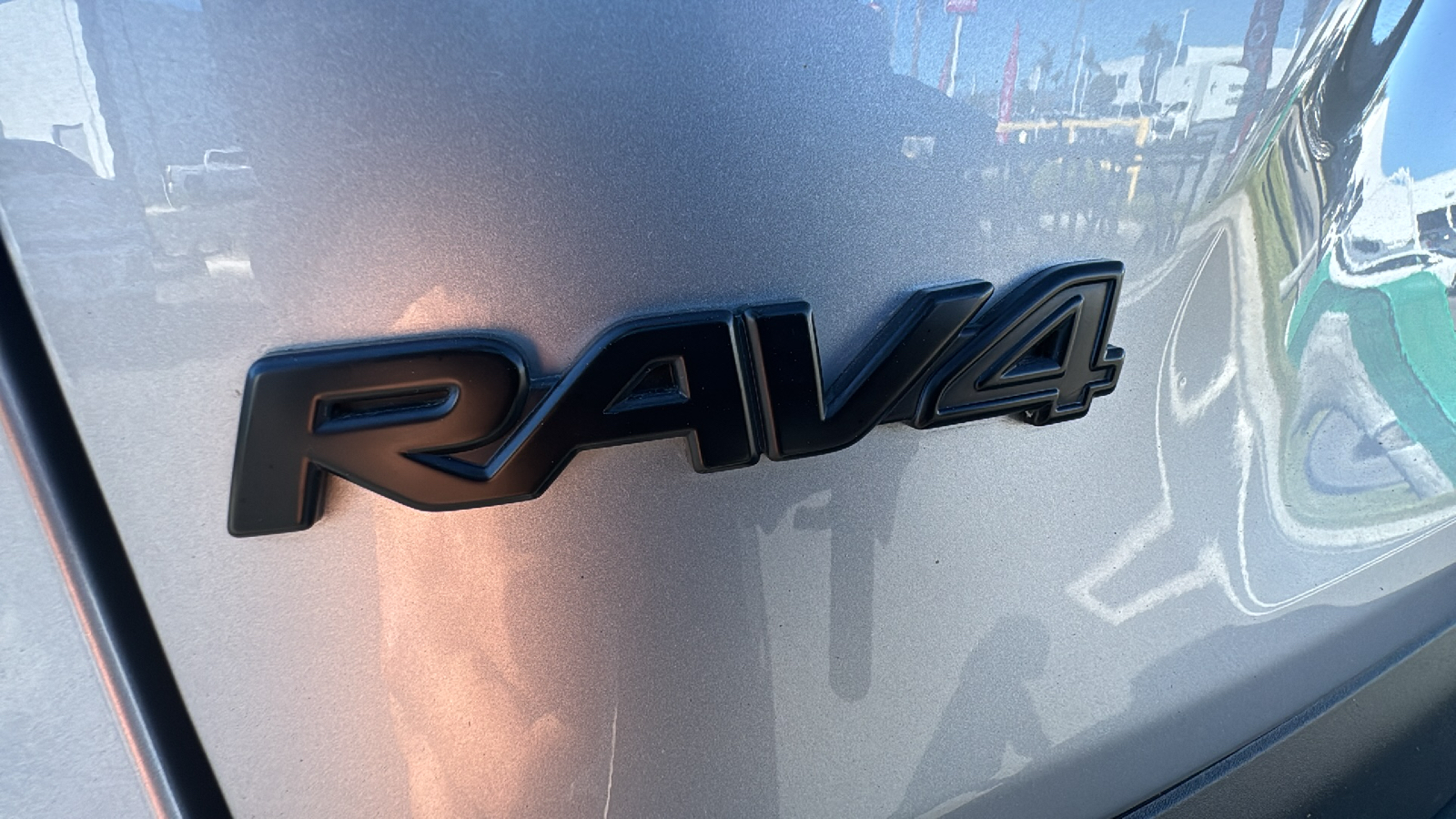 2022 Toyota RAV4 XLE Premium 27