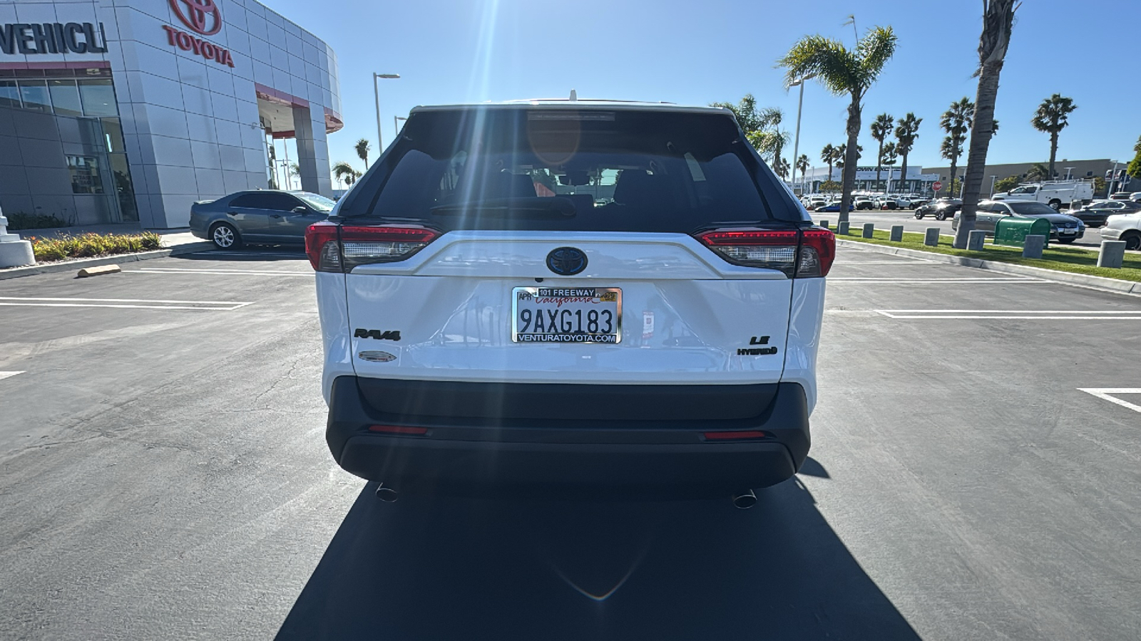 2022 Toyota RAV4 Hybrid LE 4