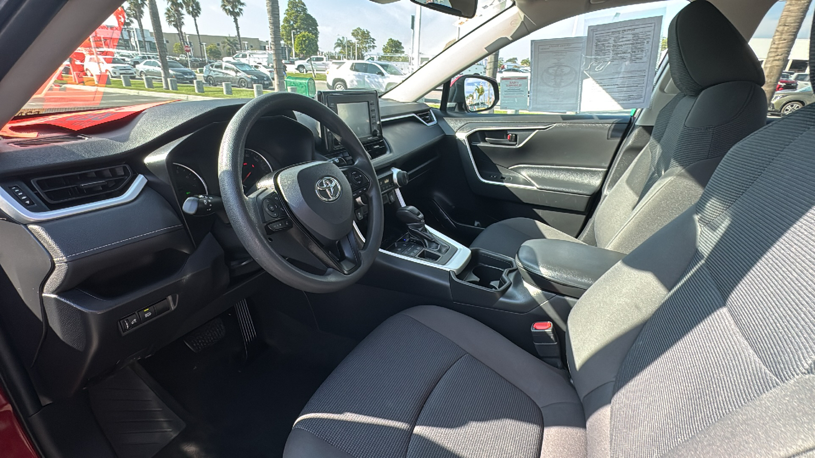 2021 Toyota RAV4 LE 13