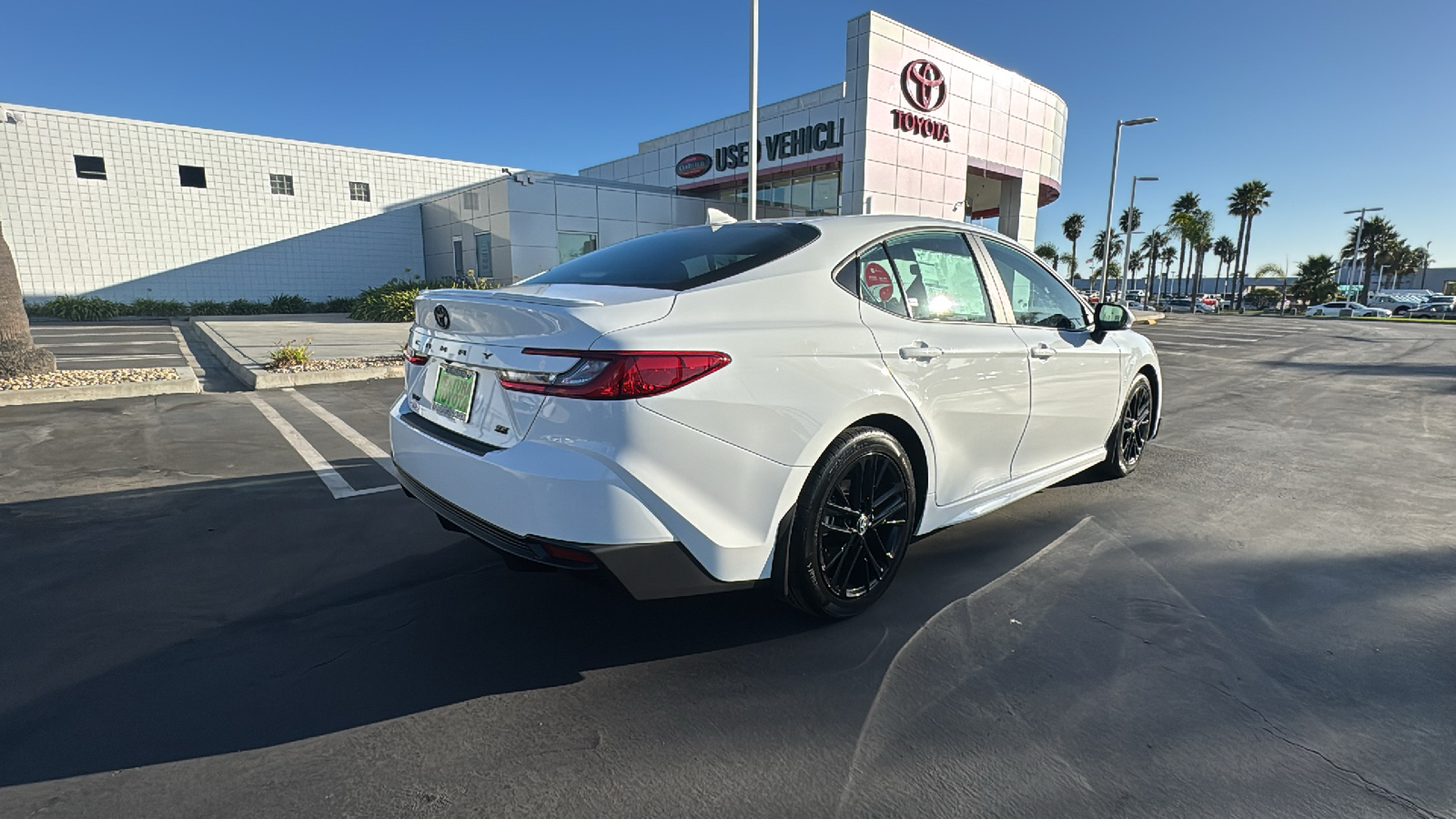 2025 Toyota Camry SE 3