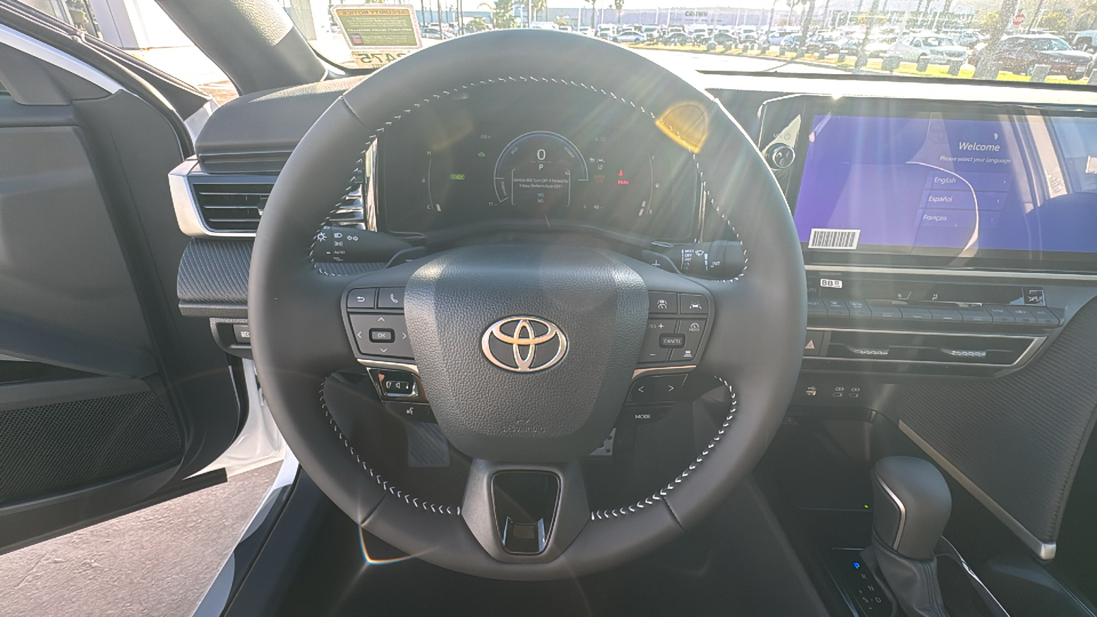 2025 Toyota Camry SE 16