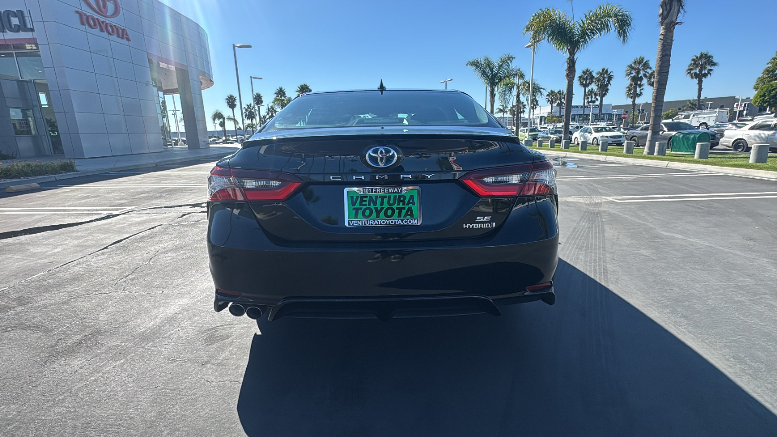 2021 Toyota Camry Hybrid SE 4