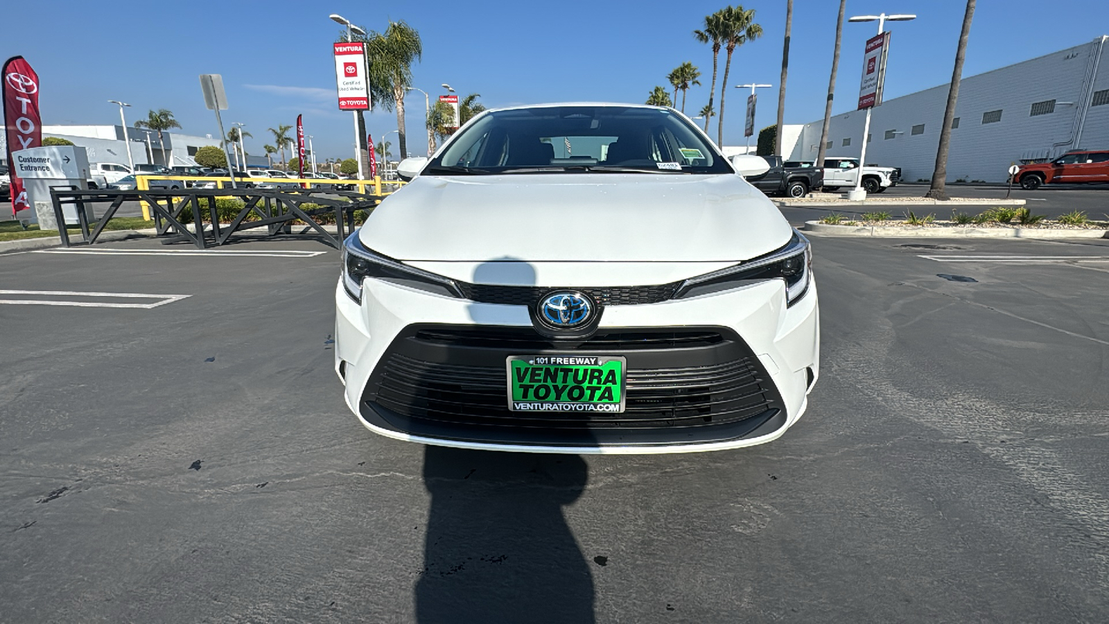 2025 Toyota Corolla Hybrid LE 8