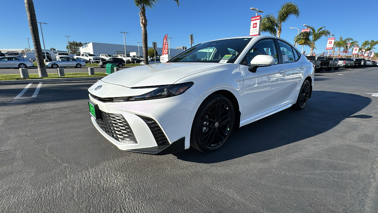 2025 Toyota Camry SE 7