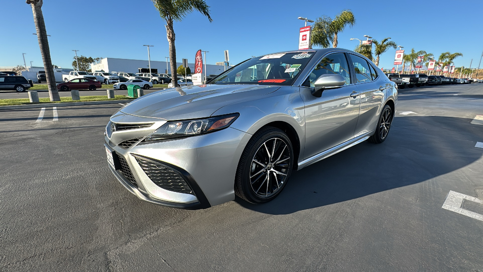 2022 Toyota Camry SE 7