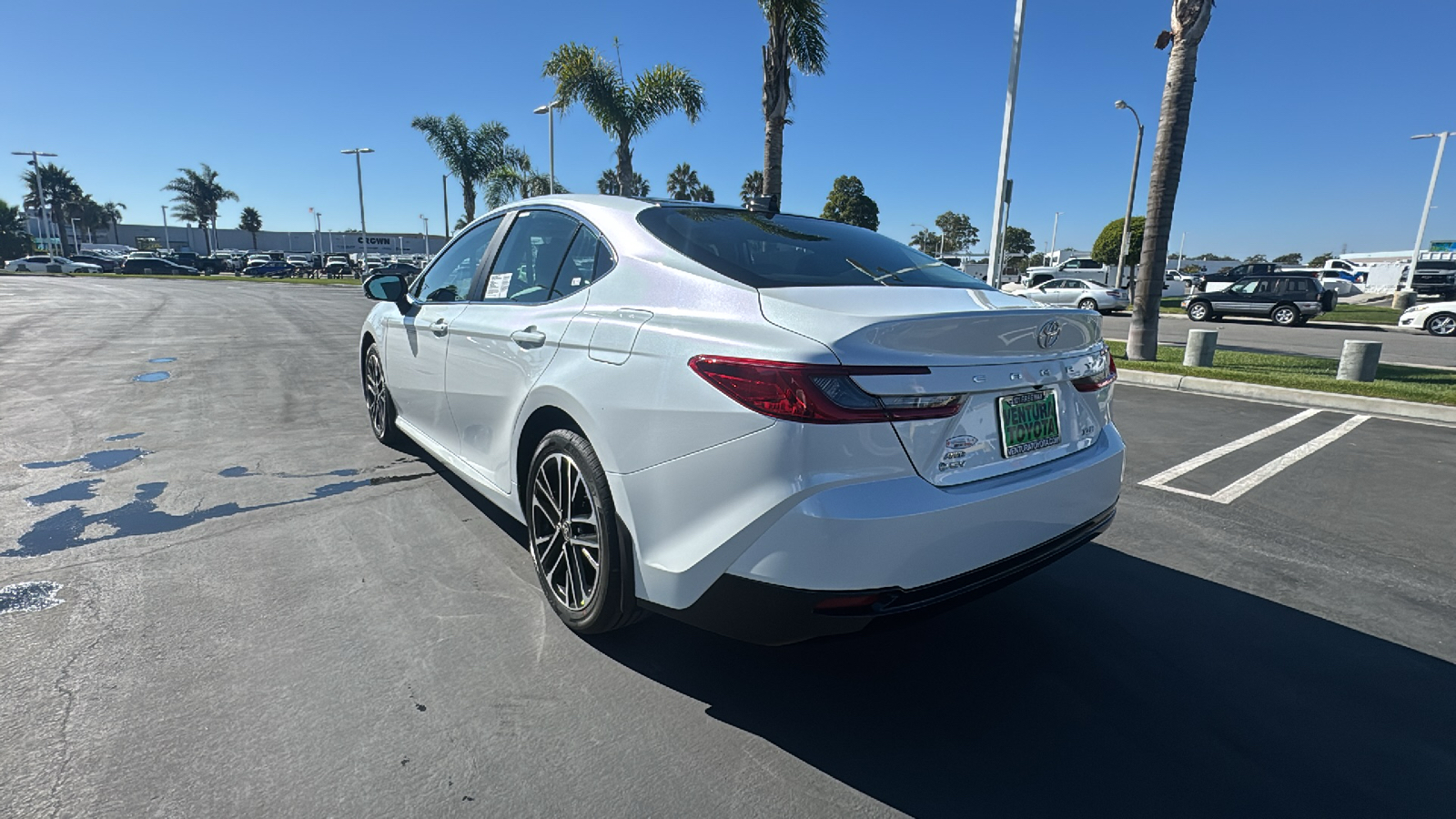 2025 Toyota Camry XLE 5