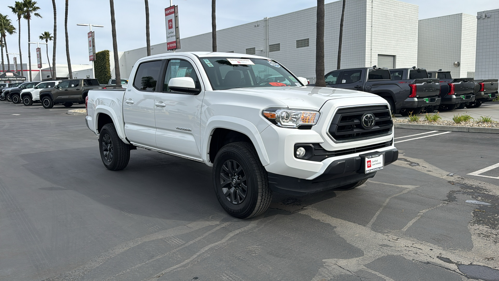 2023 Toyota Tacoma SR5 Double Cab 5 Bed V6 AT 1