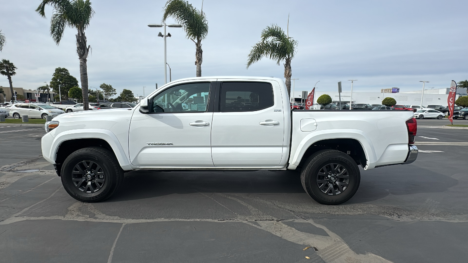 2023 Toyota Tacoma SR5 Double Cab 5 Bed V6 AT 6