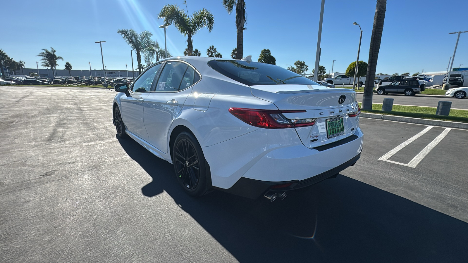 2025 Toyota Camry SE 5