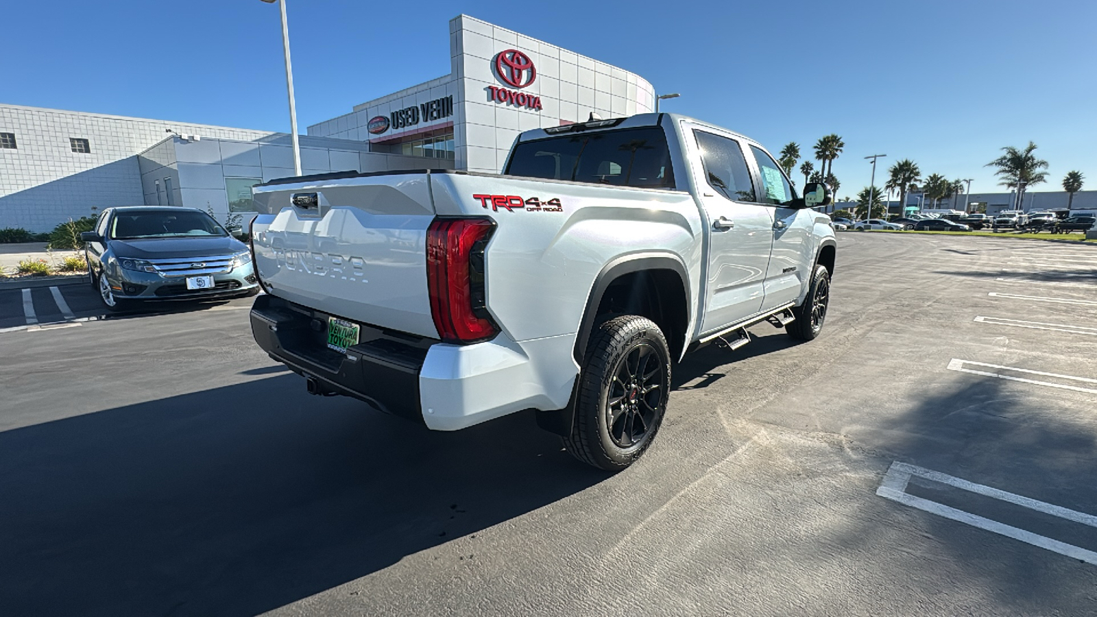 2025 Toyota Tundra Limited CrewMax 5.5 Bed 3