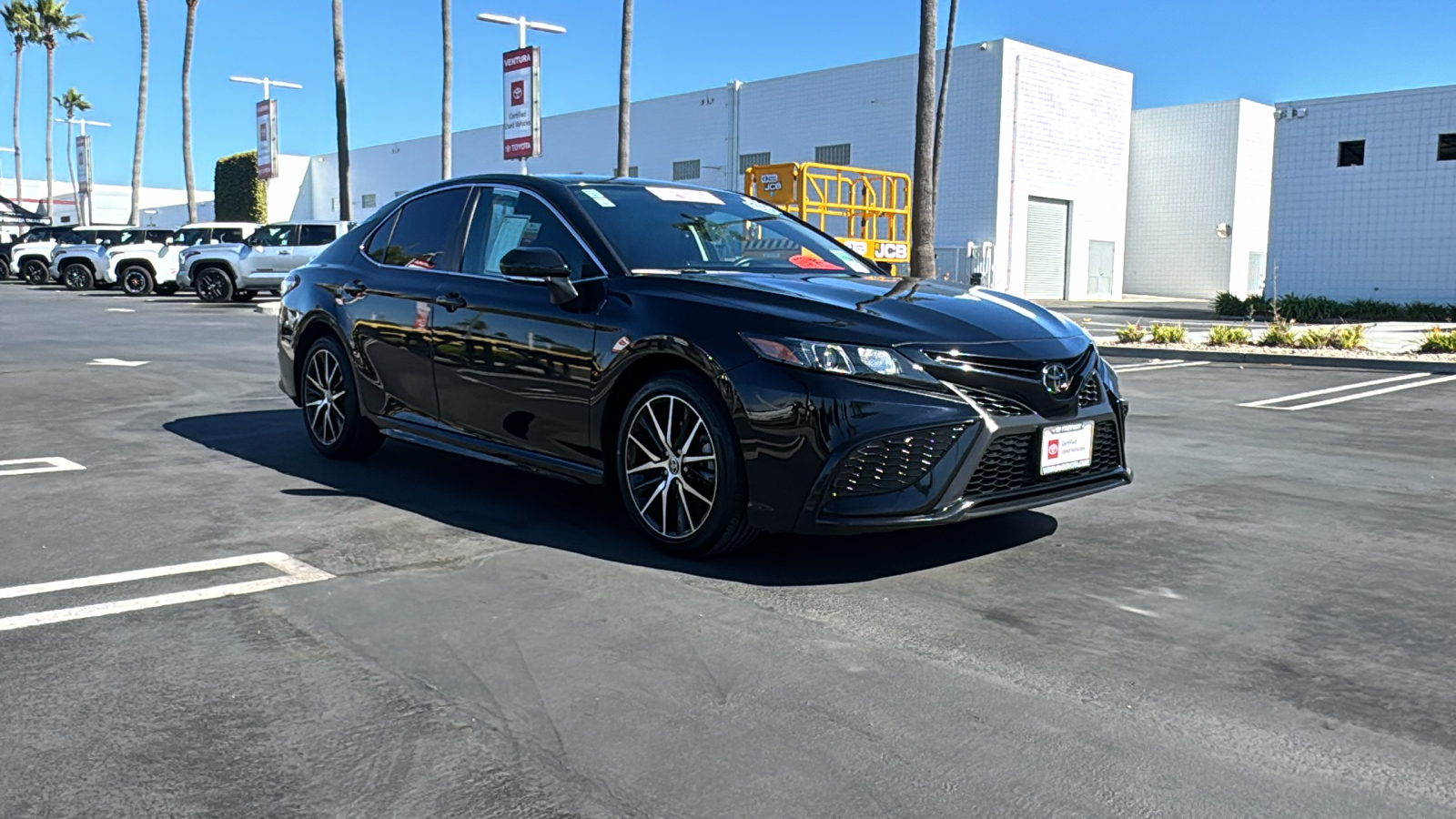 2022 Toyota Camry SE 1