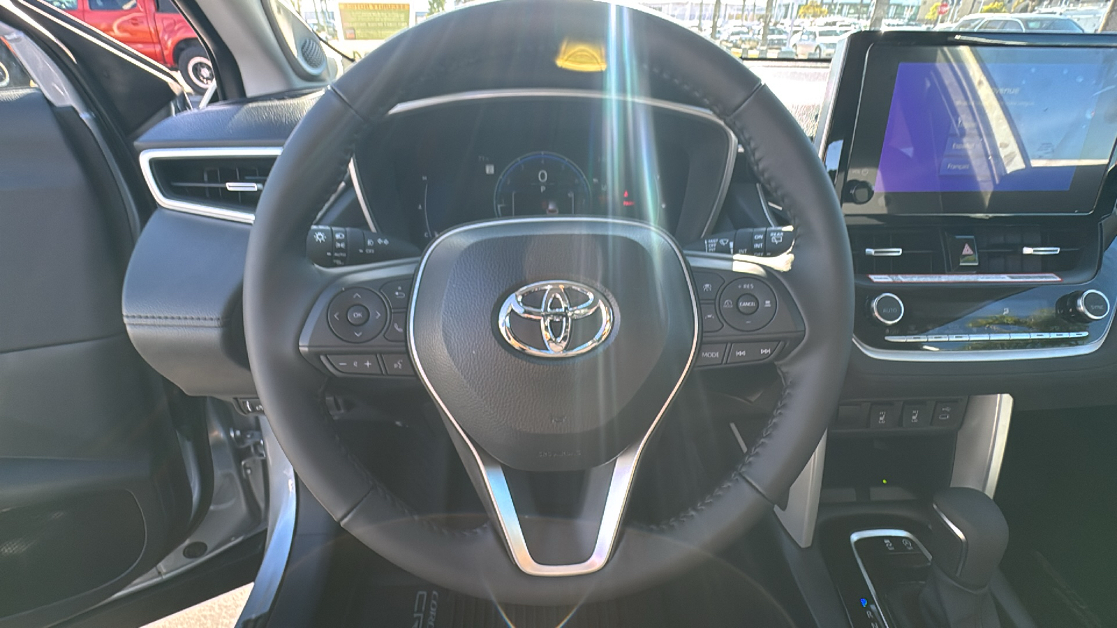 2024 Toyota Corolla Cross XLE 16