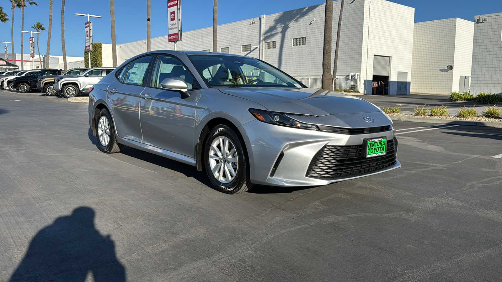 2025 Toyota Camry LE 1