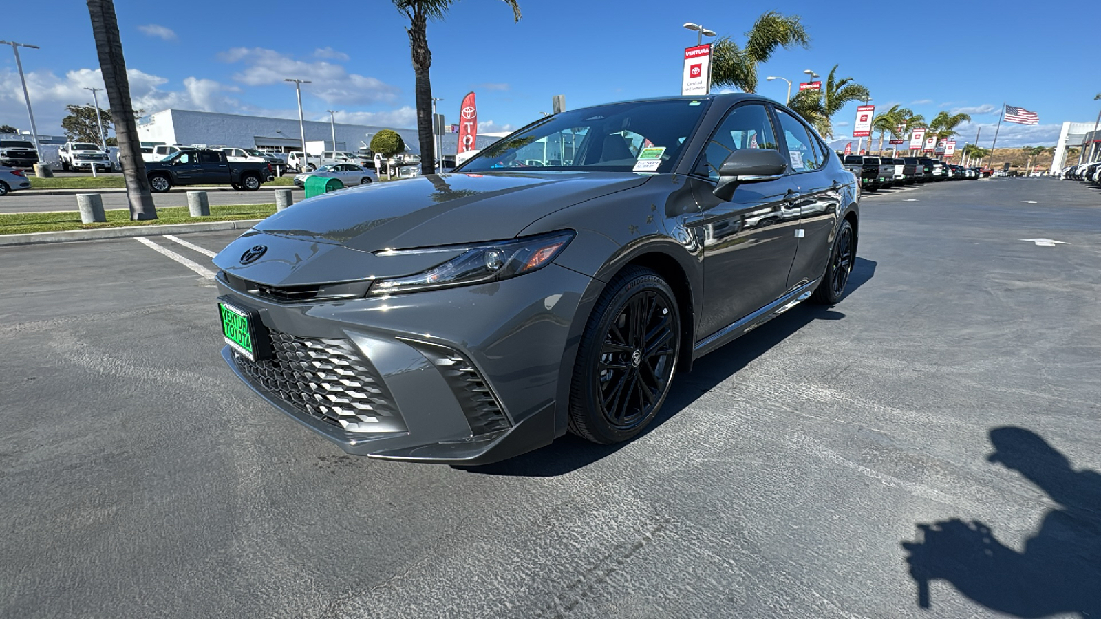 2025 Toyota Camry SE 7