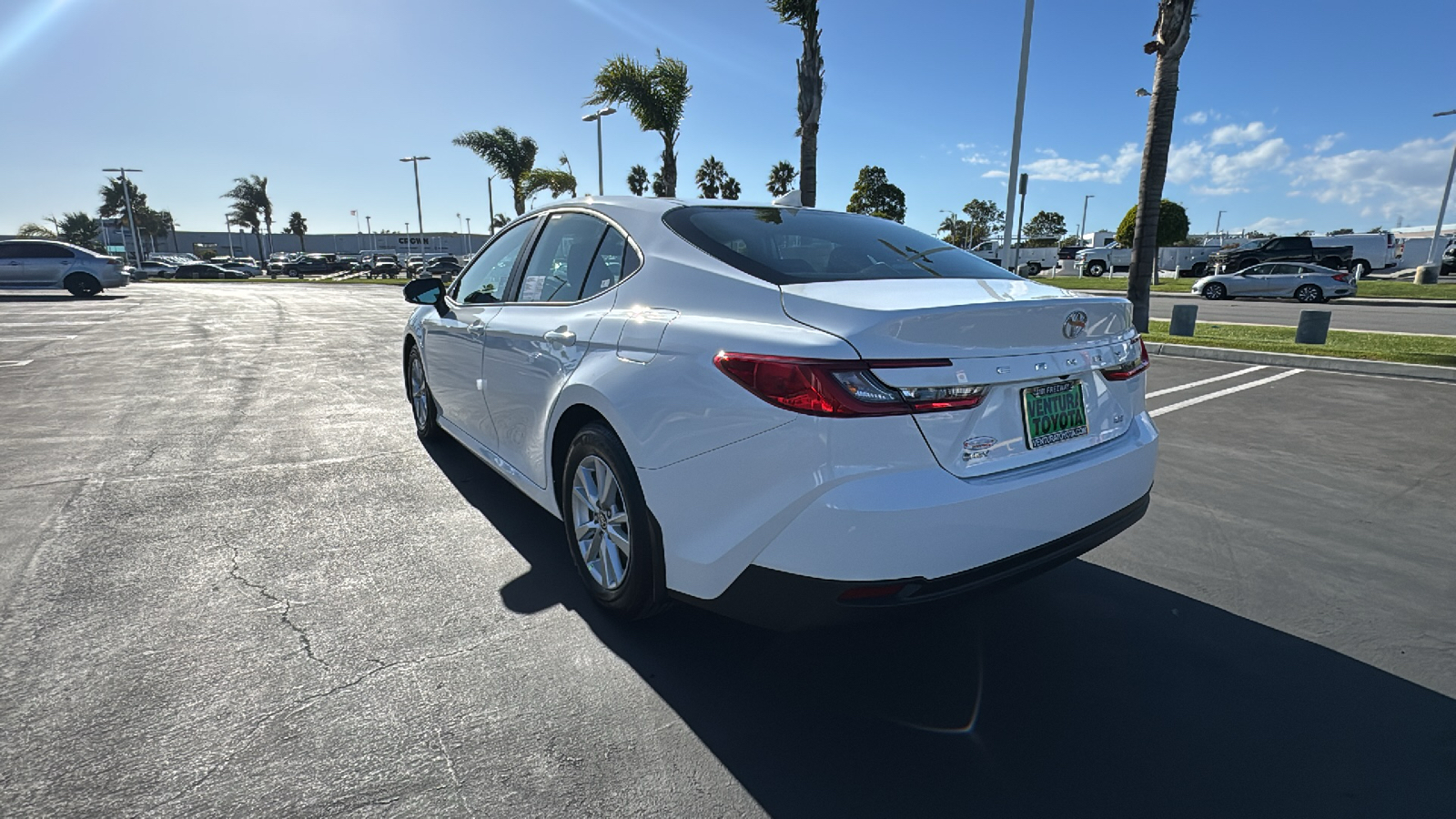 2025 Toyota Camry LE 5