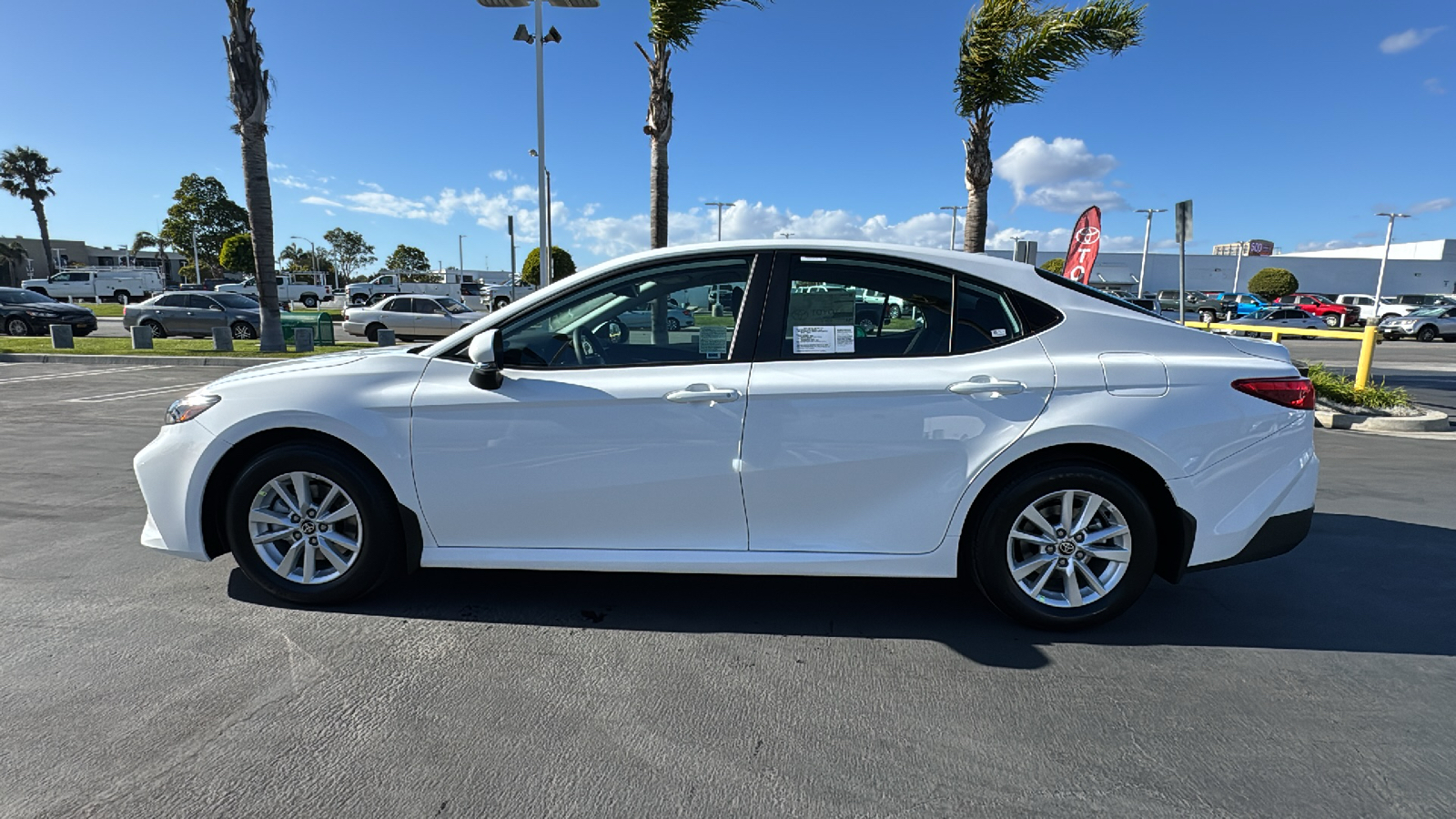 2025 Toyota Camry LE 6