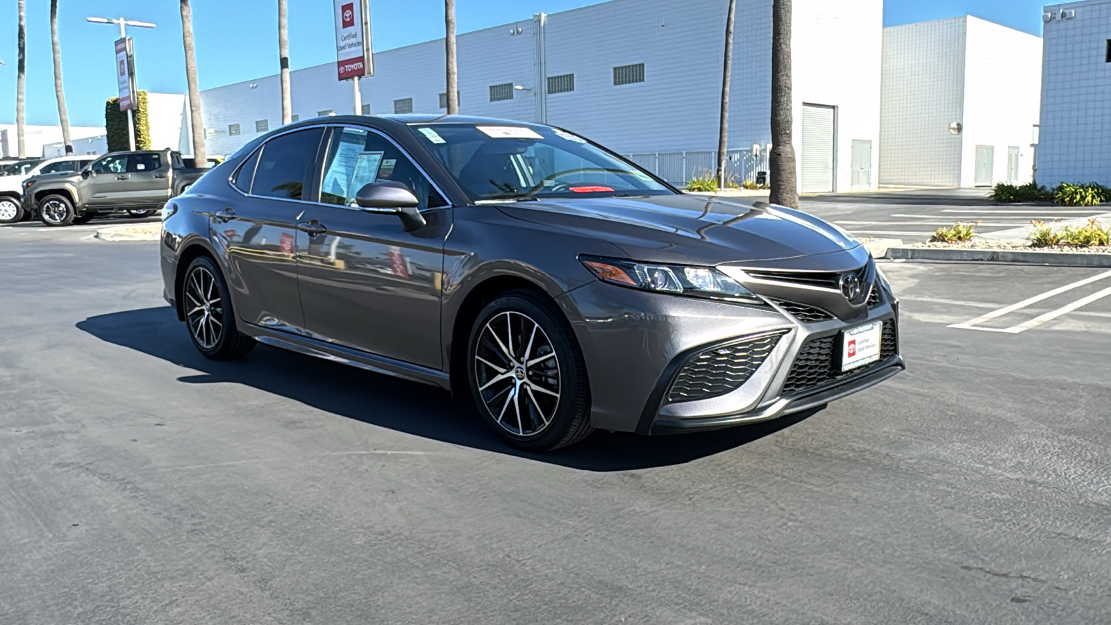 2023 Toyota Camry SE 1