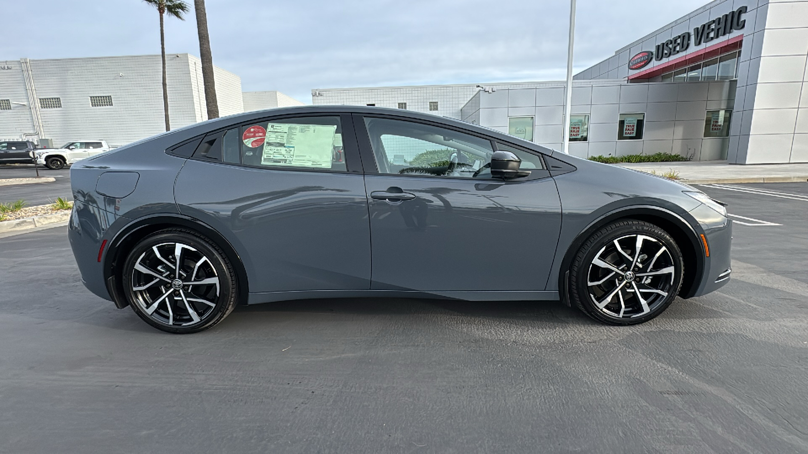 2024 Toyota Prius Prime XSE Premium 2