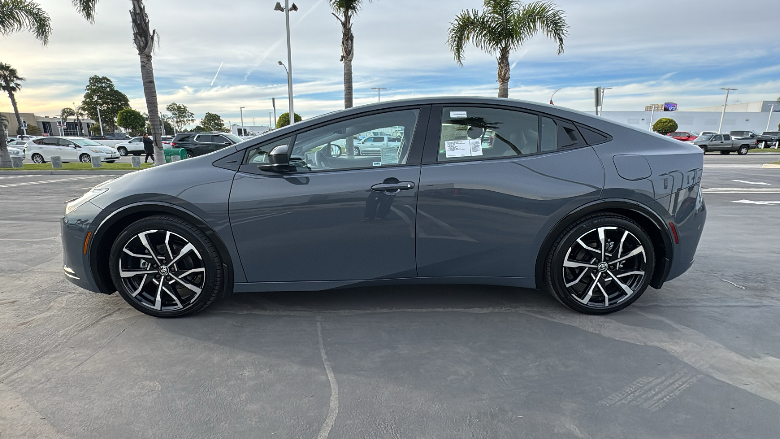 2024 Toyota Prius Prime XSE Premium 6