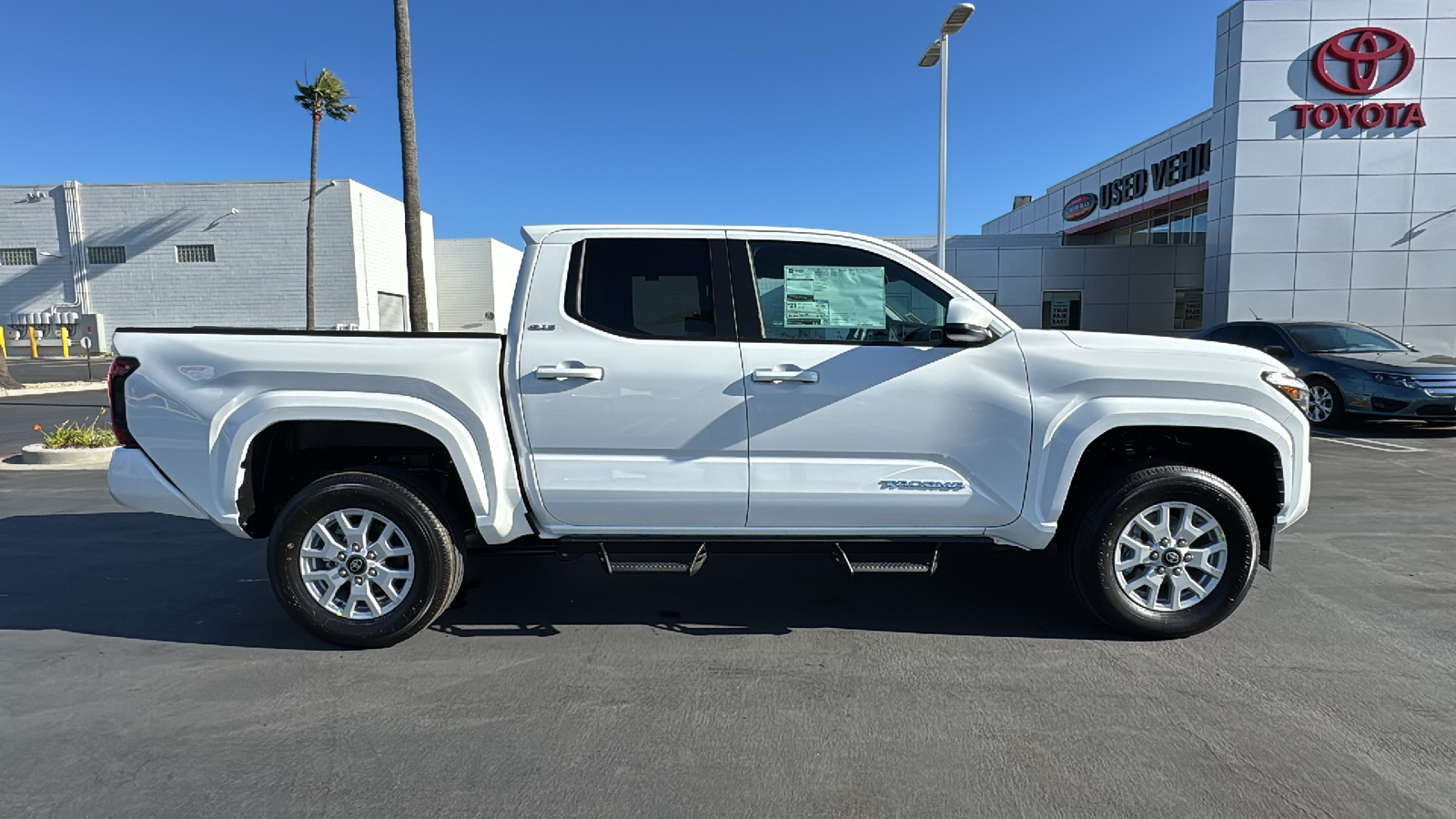 2024 Toyota Tacoma SR5 Double Cab 5 Bed AT 2