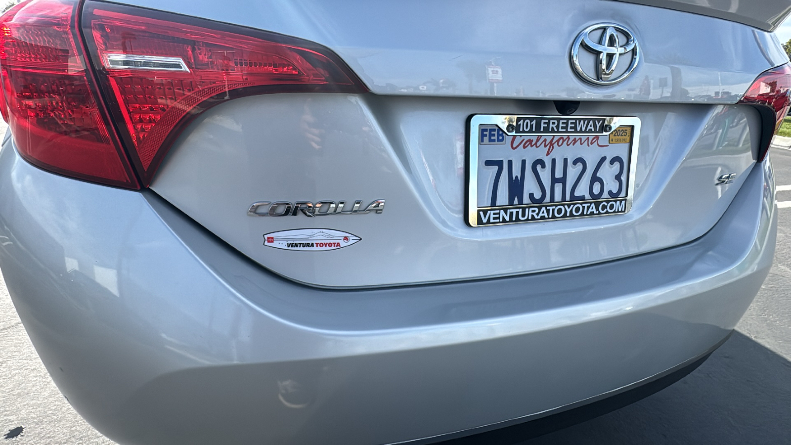 2017 Toyota Corolla SE 24