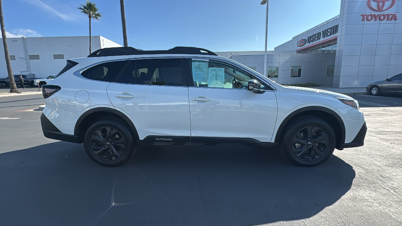 2022 Subaru Outback Onyx Edition XT 2