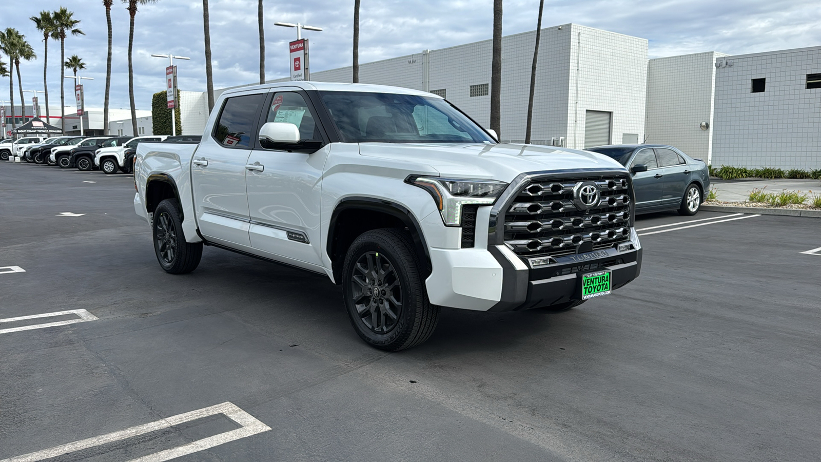 2025 Toyota Tundra PLATINUM 1