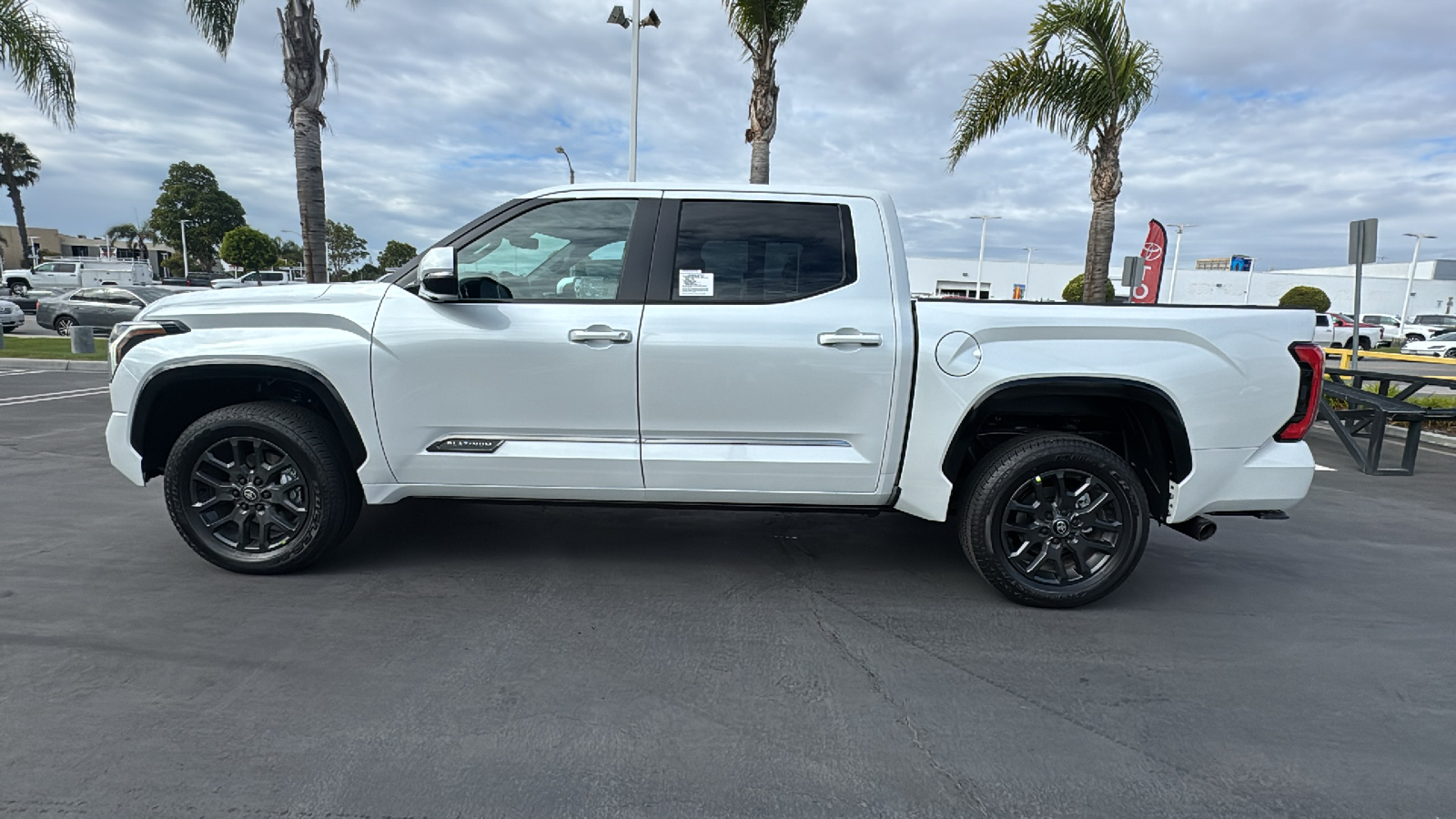 2025 Toyota Tundra PLATINUM 6