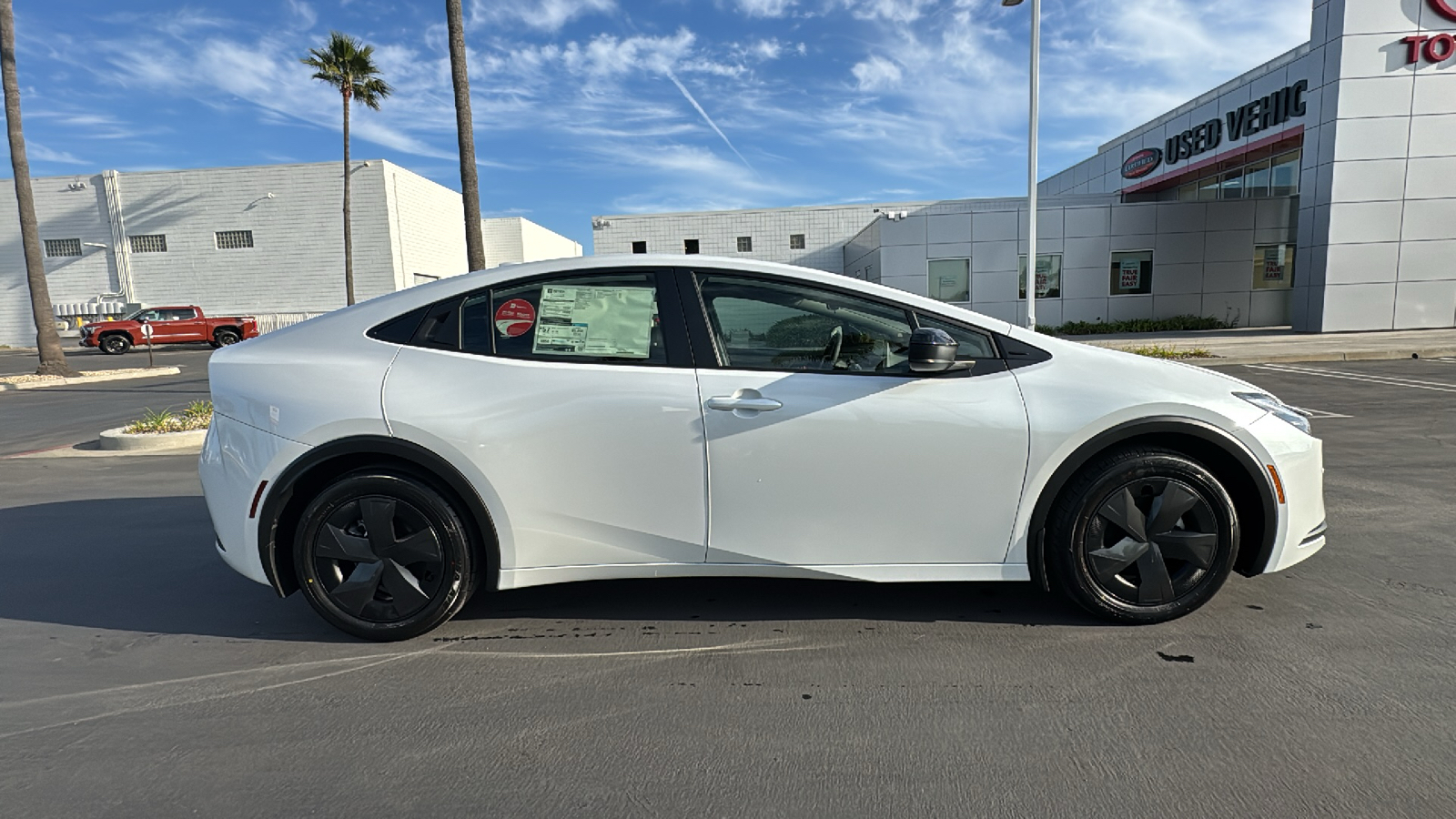 2024 Toyota Prius LE 2