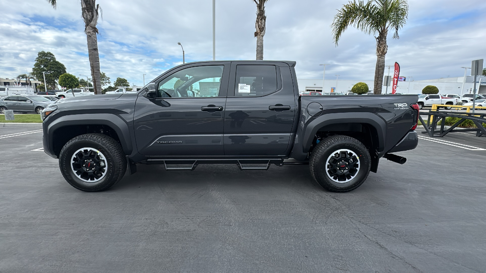 2024 Toyota Tacoma TRD Off Road 6