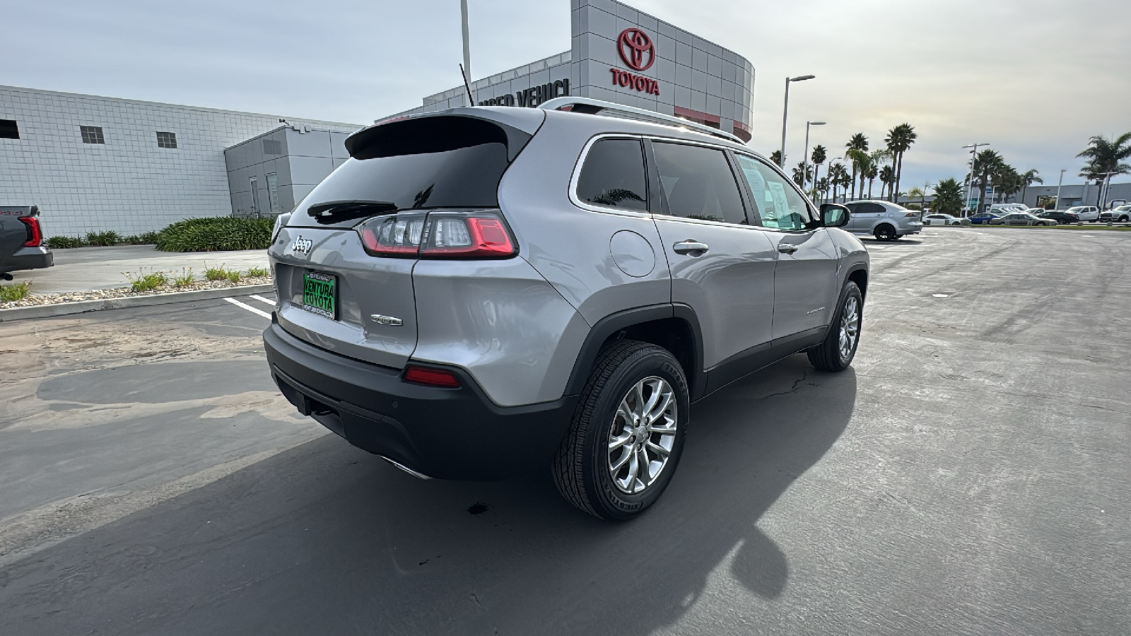 2021 Jeep Cherokee Latitude Lux 3