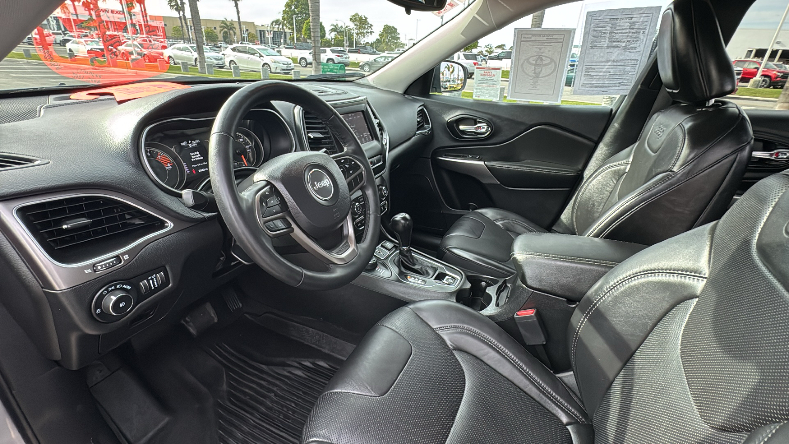 2021 Jeep Cherokee Latitude Lux 13