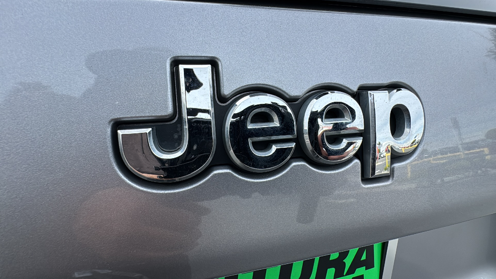 2021 Jeep Cherokee Latitude Lux 26