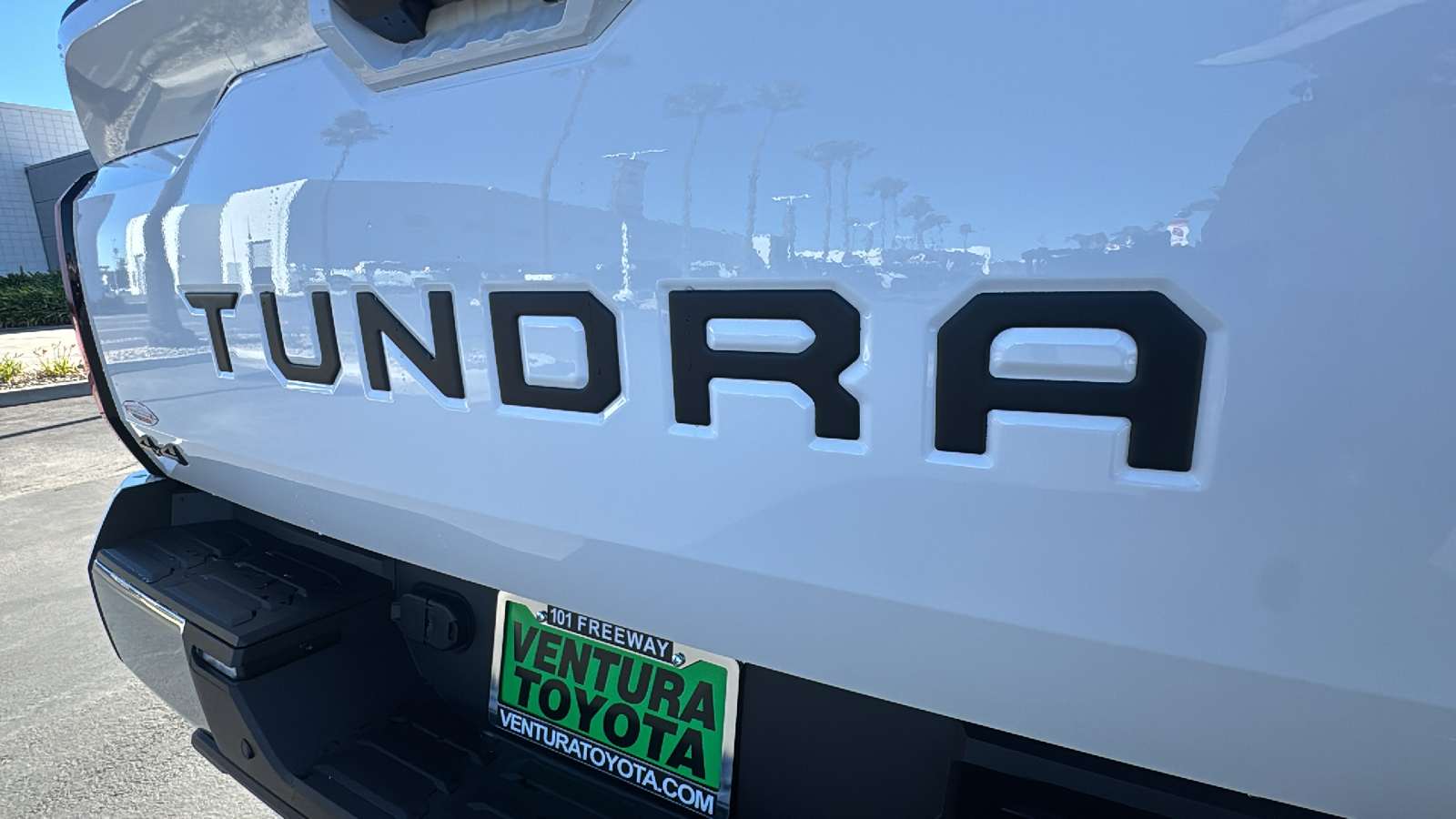 2025 Toyota Tundra SR5 CrewMax 5.5 Bed 25