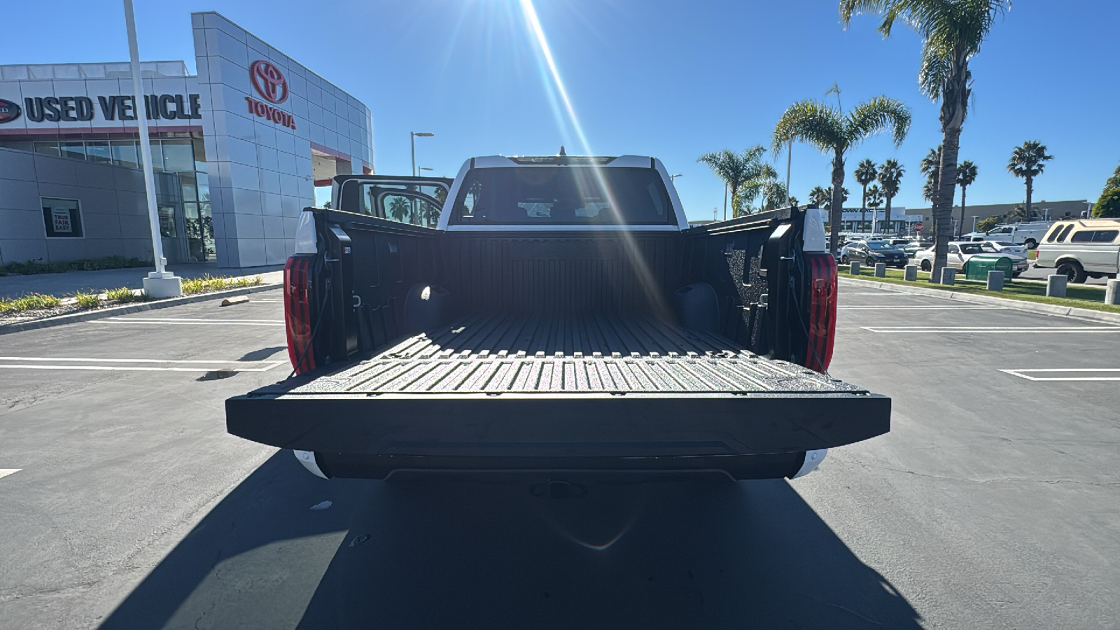 2025 Toyota Tundra Limited CrewMax 5.5 Bed 10