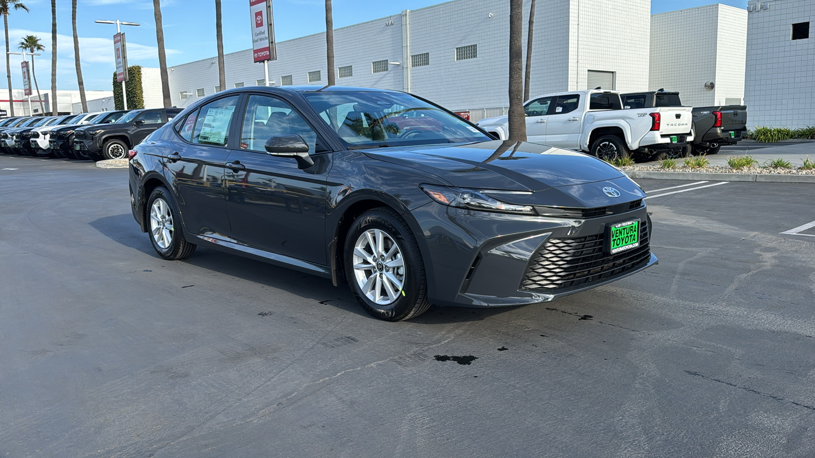 2025 Toyota Camry LE 1