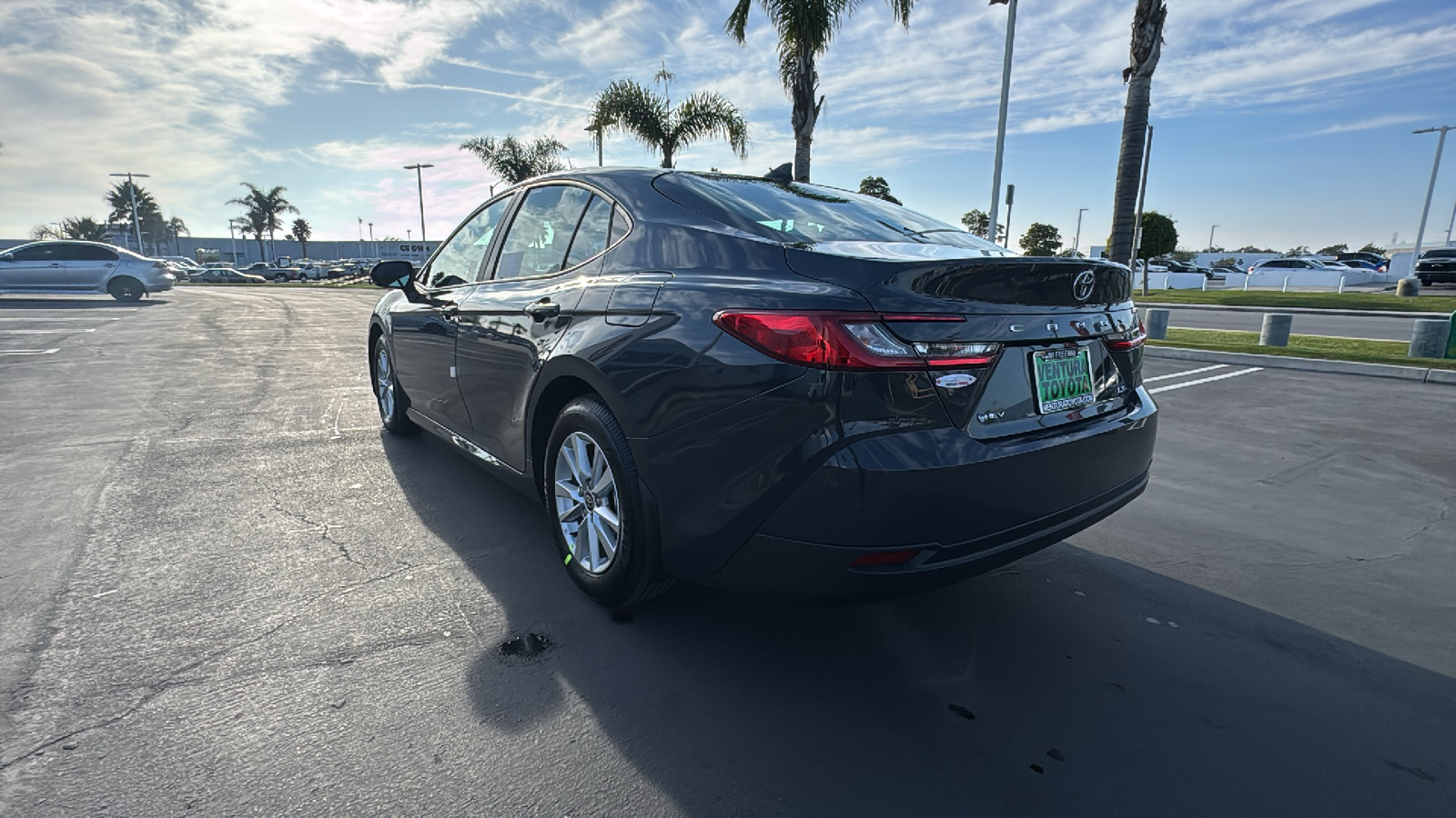 2025 Toyota Camry LE 5