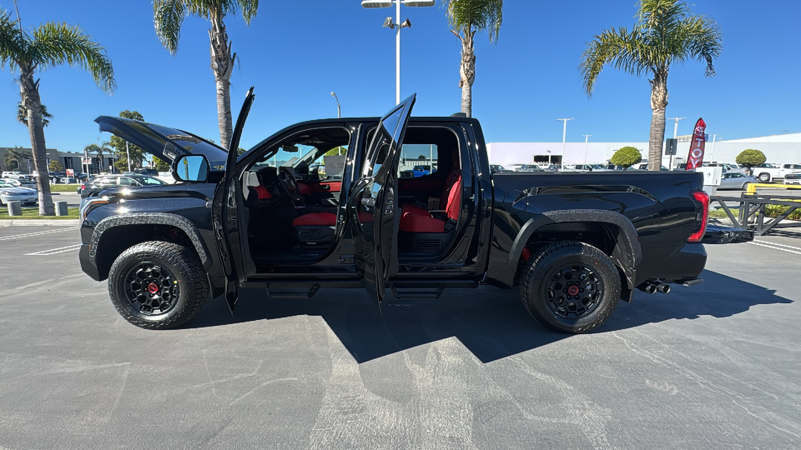 2025 Toyota Tundra TRD Pro Hybrid CrewMax 5.5 Bed 11