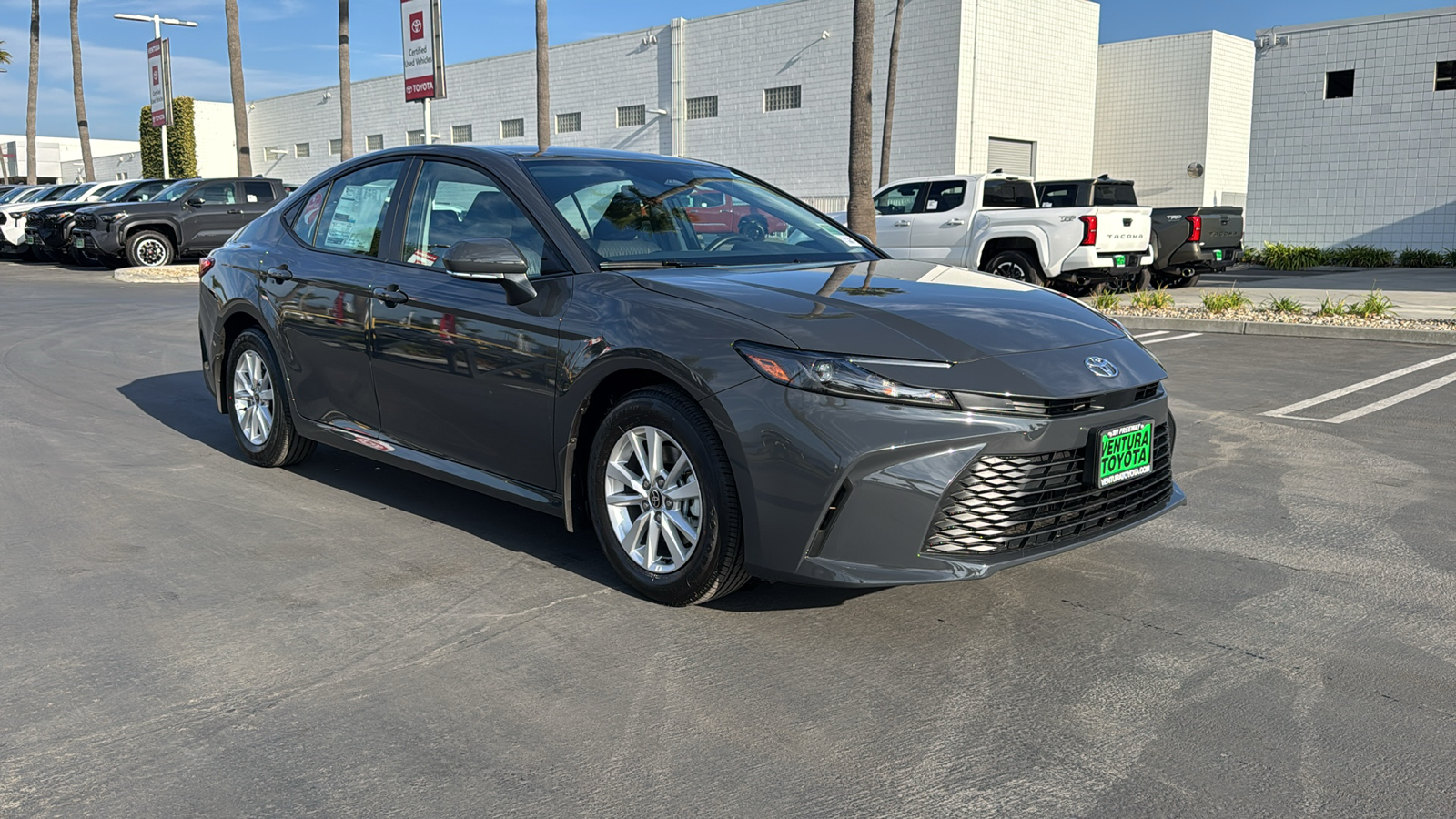 2025 Toyota Camry LE 1