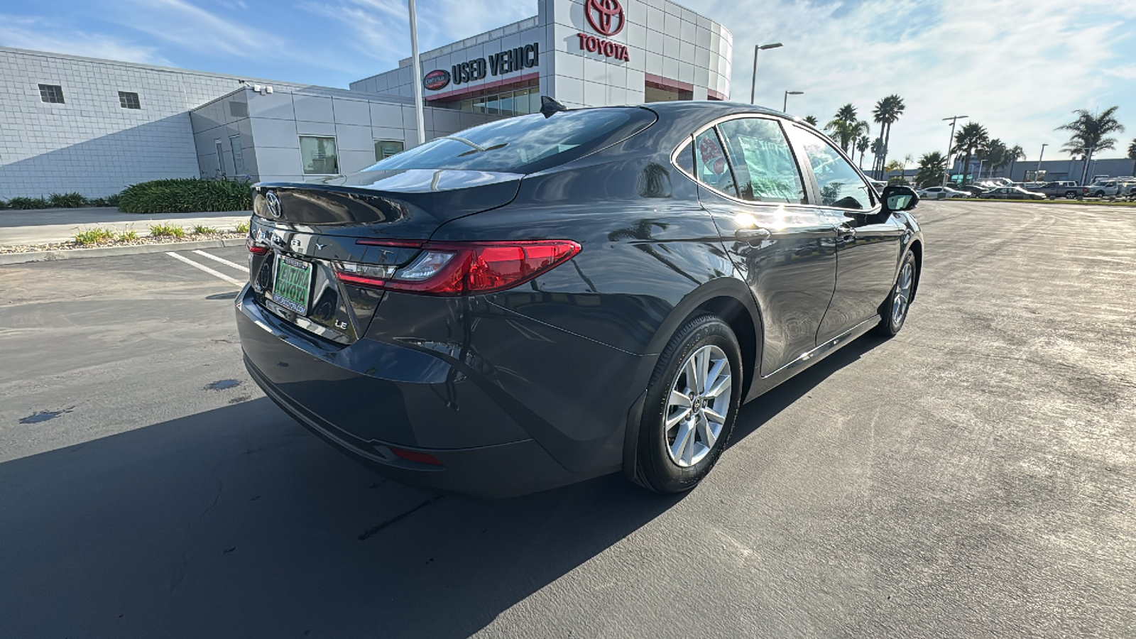 2025 Toyota Camry LE 3