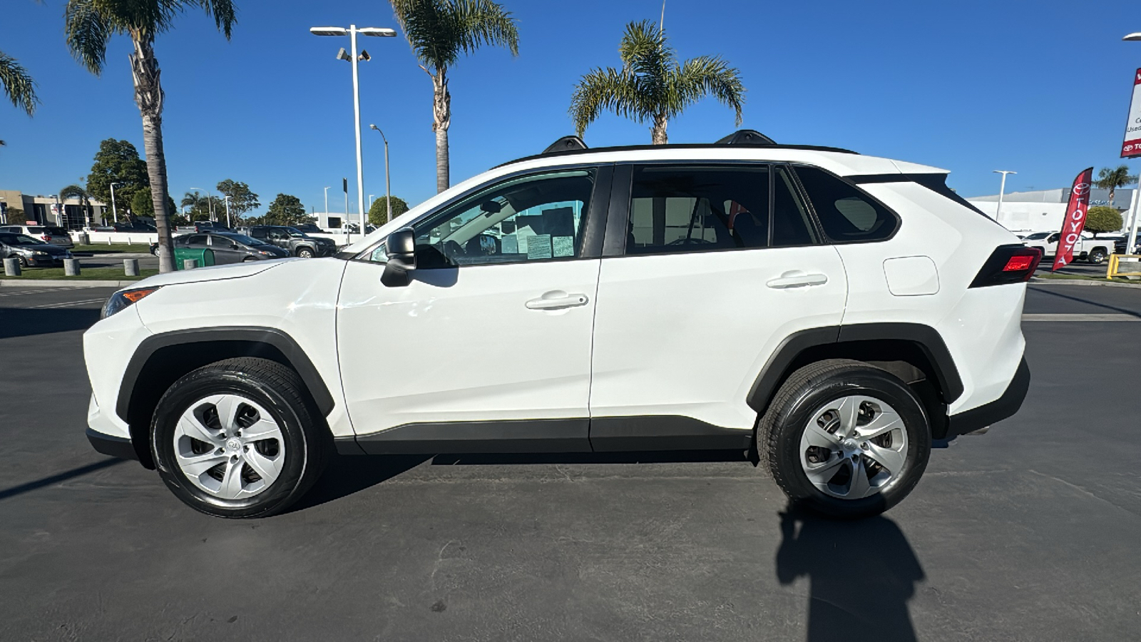 2021 Toyota RAV4 LE 6