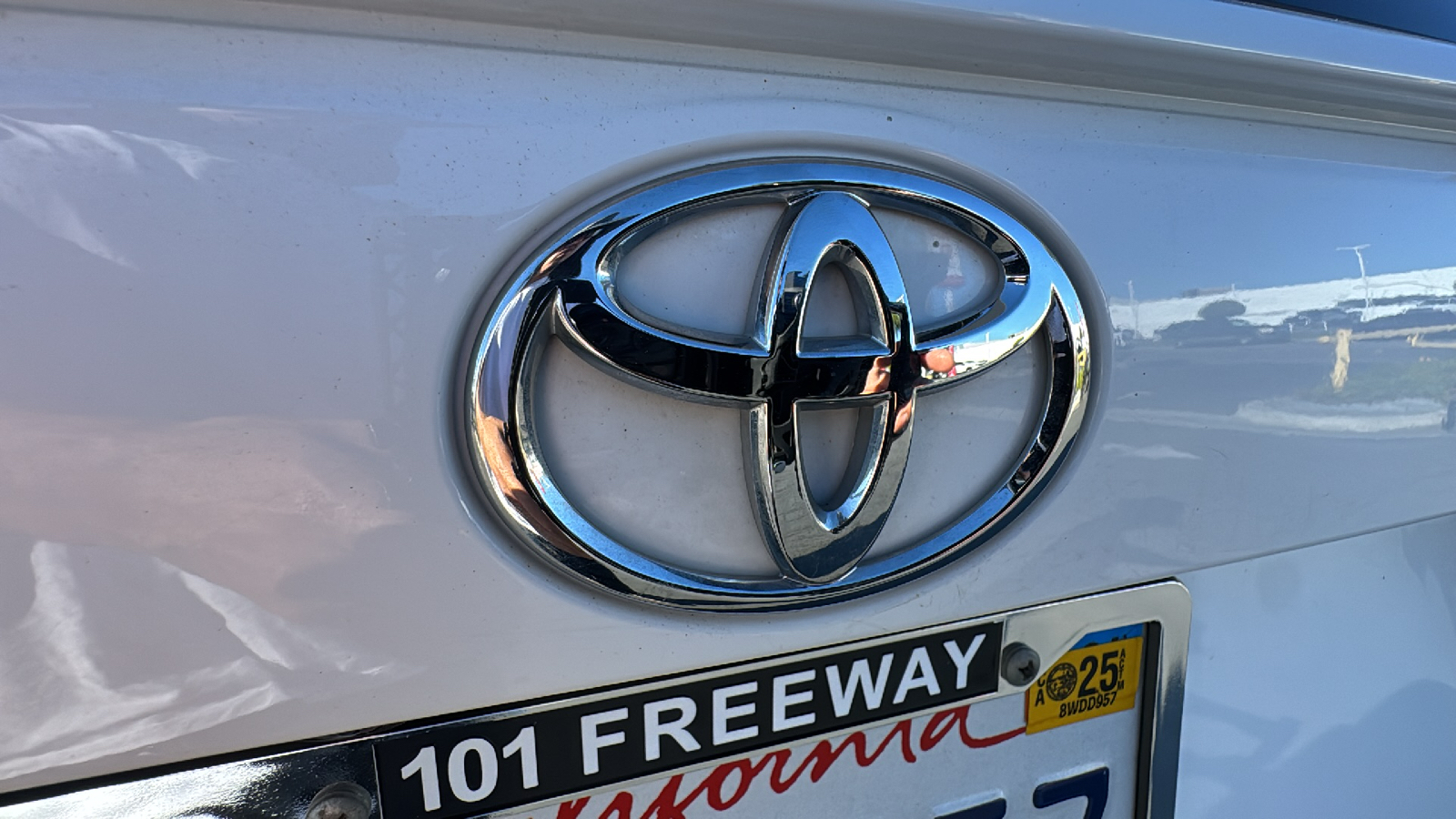 2021 Toyota RAV4 LE 26