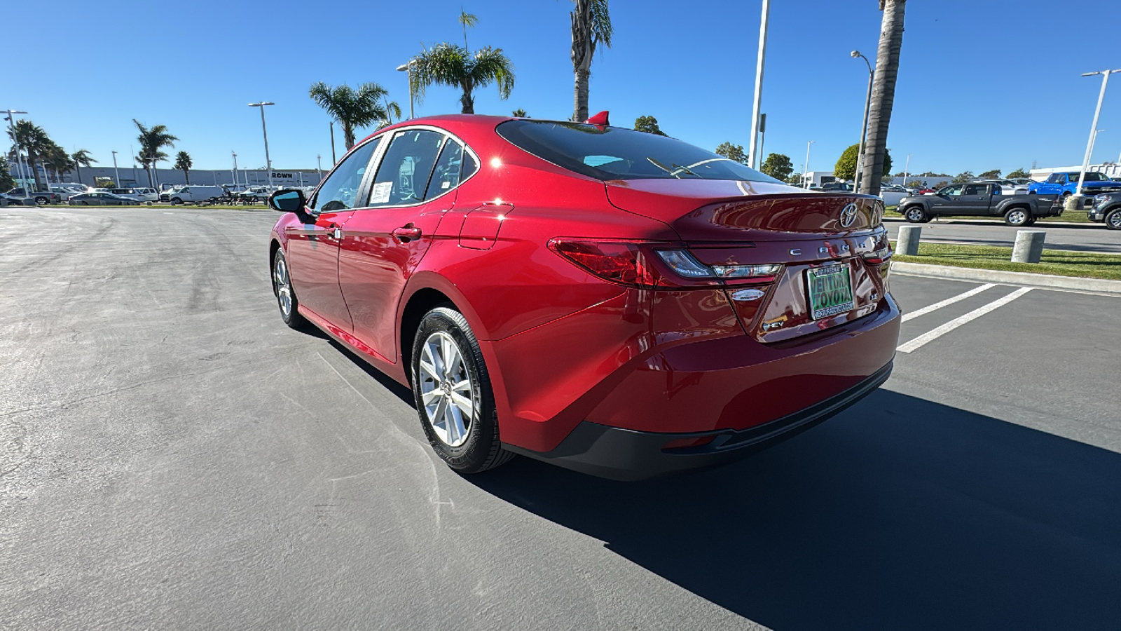 2025 Toyota Camry LE 5